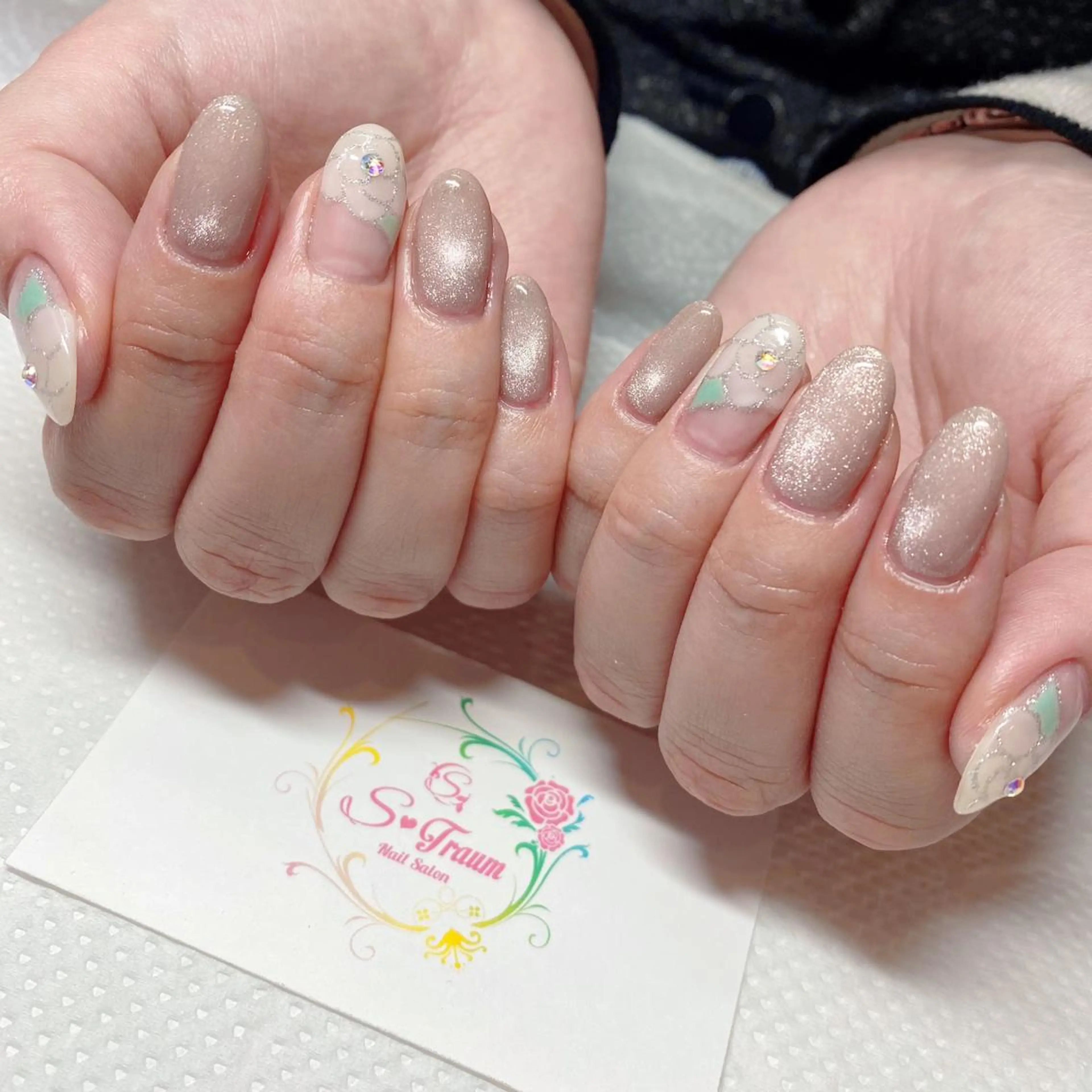 ネイル アートネイル フラワーネイル フレンチネイル ジェルネイル Nail Salon S-Traum所属・Nail Salon S-Traumのネイルデザイン