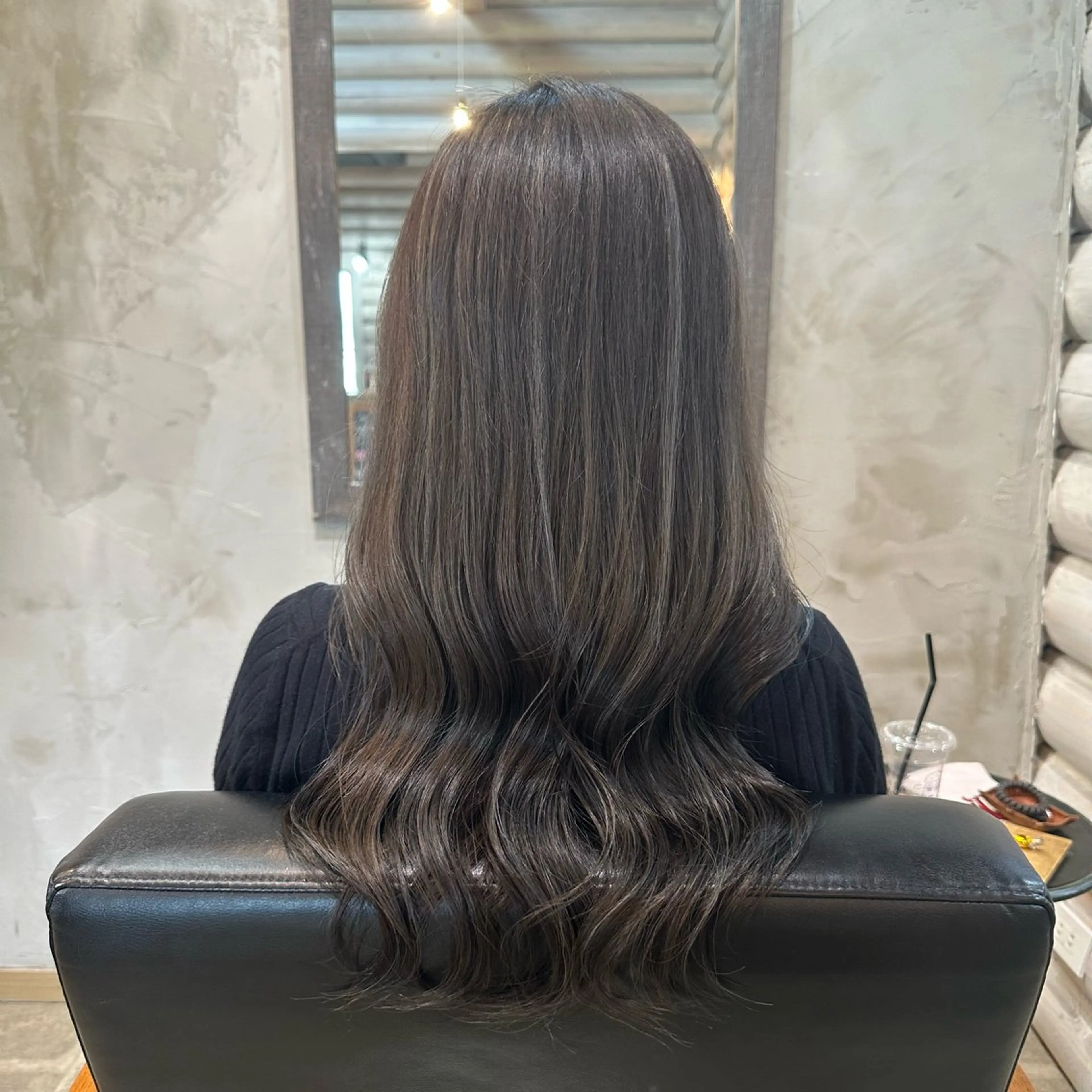 ロング カラー ハイライトカラー ハイライト ヘアカラー トリートメント 辻 里奈のヘアスタイル