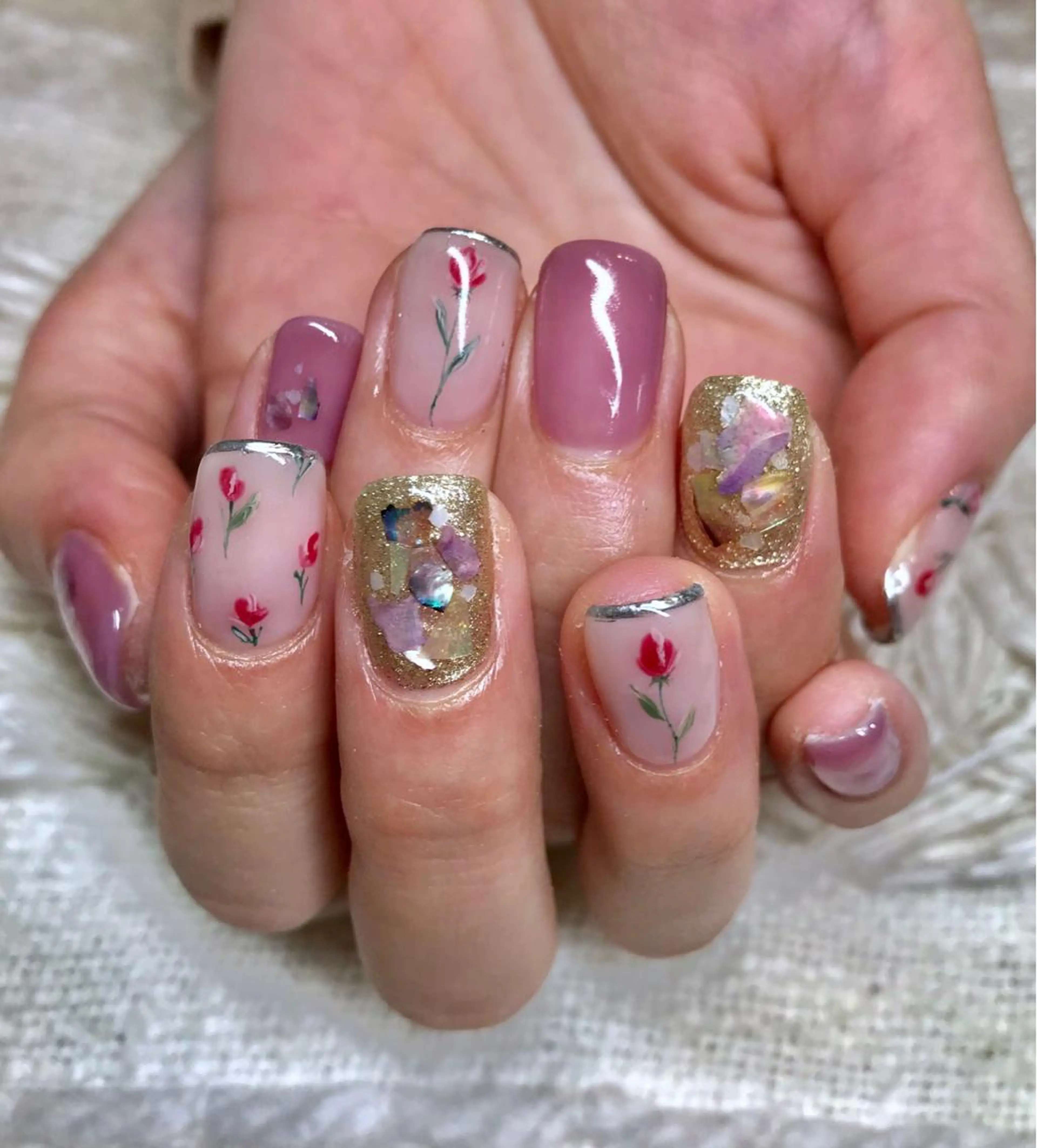 ミディアム カラー パーマ ヘアアレンジ ネイル マツエク・マツパ フラワーネイル ハンドネイル ハンドケア nail&eye Aoのマツエク・マツパデザイン