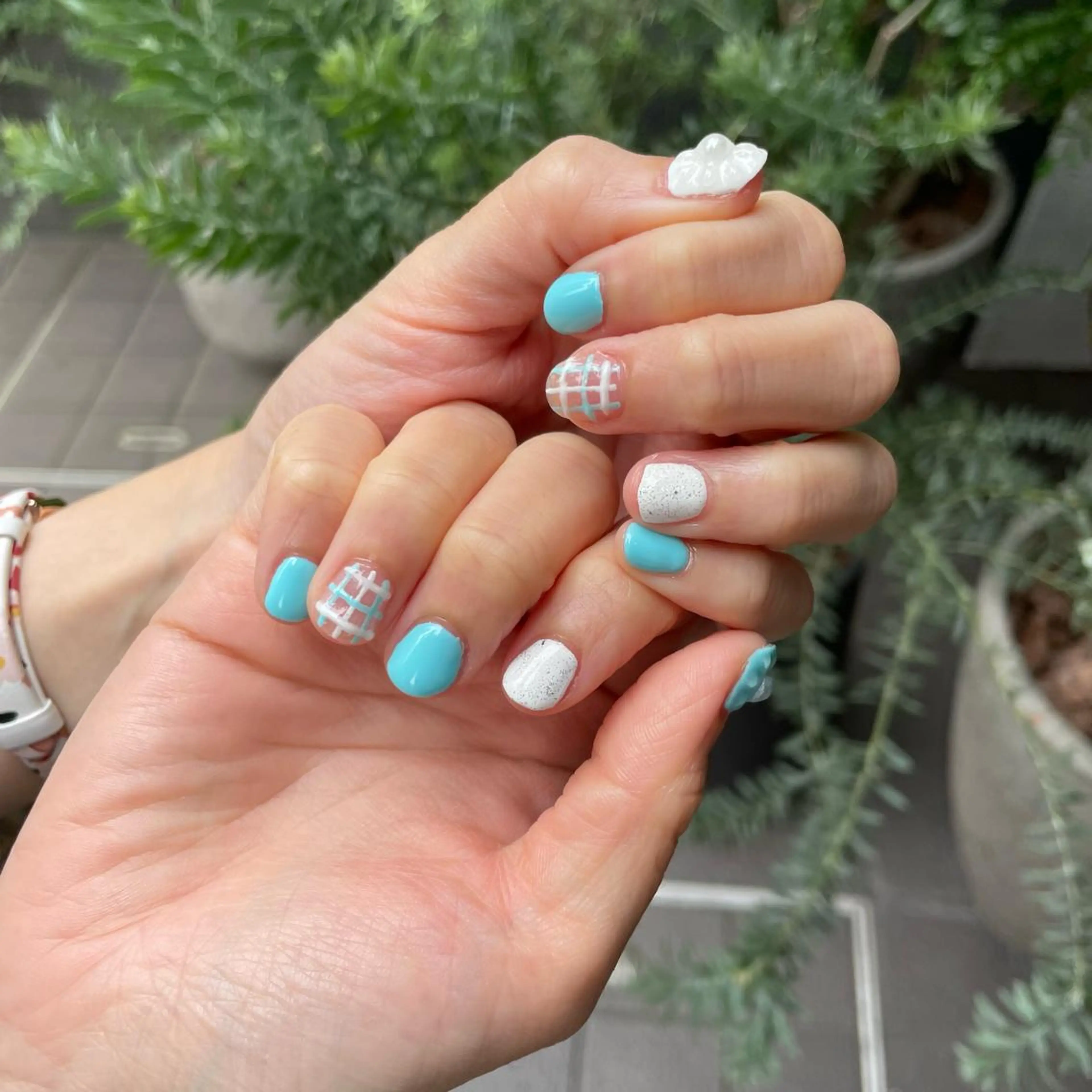 ネイル ハイトーン🦄ネイル 💞のぶちのネイルデザイン