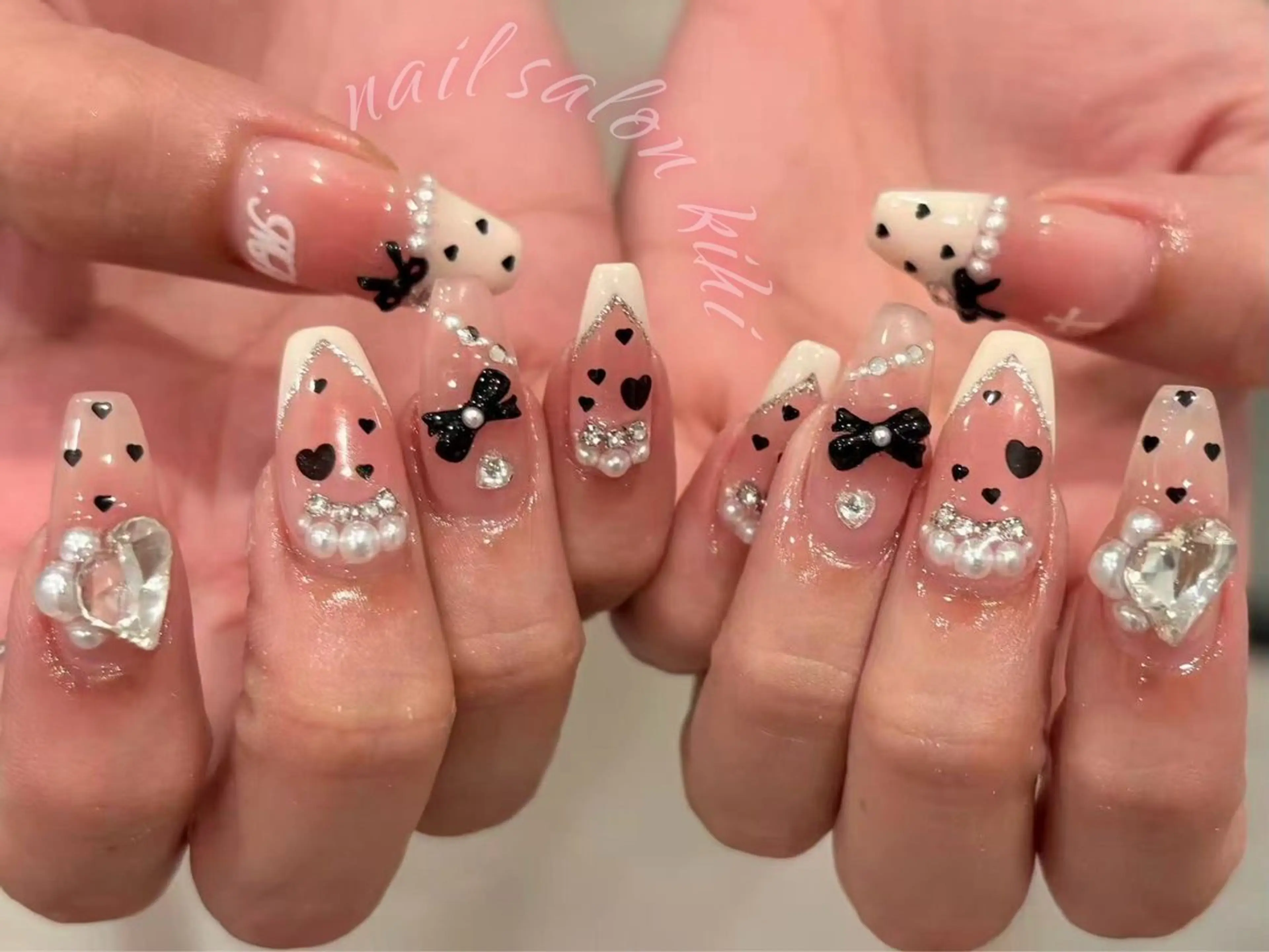 ネイル アートネイル フレンチネイル ジェルネイル グラデーション 韓国ネイル ハンドネイル 💕鈴木ユリ パラジェル/オフ無料のネイルデザイン