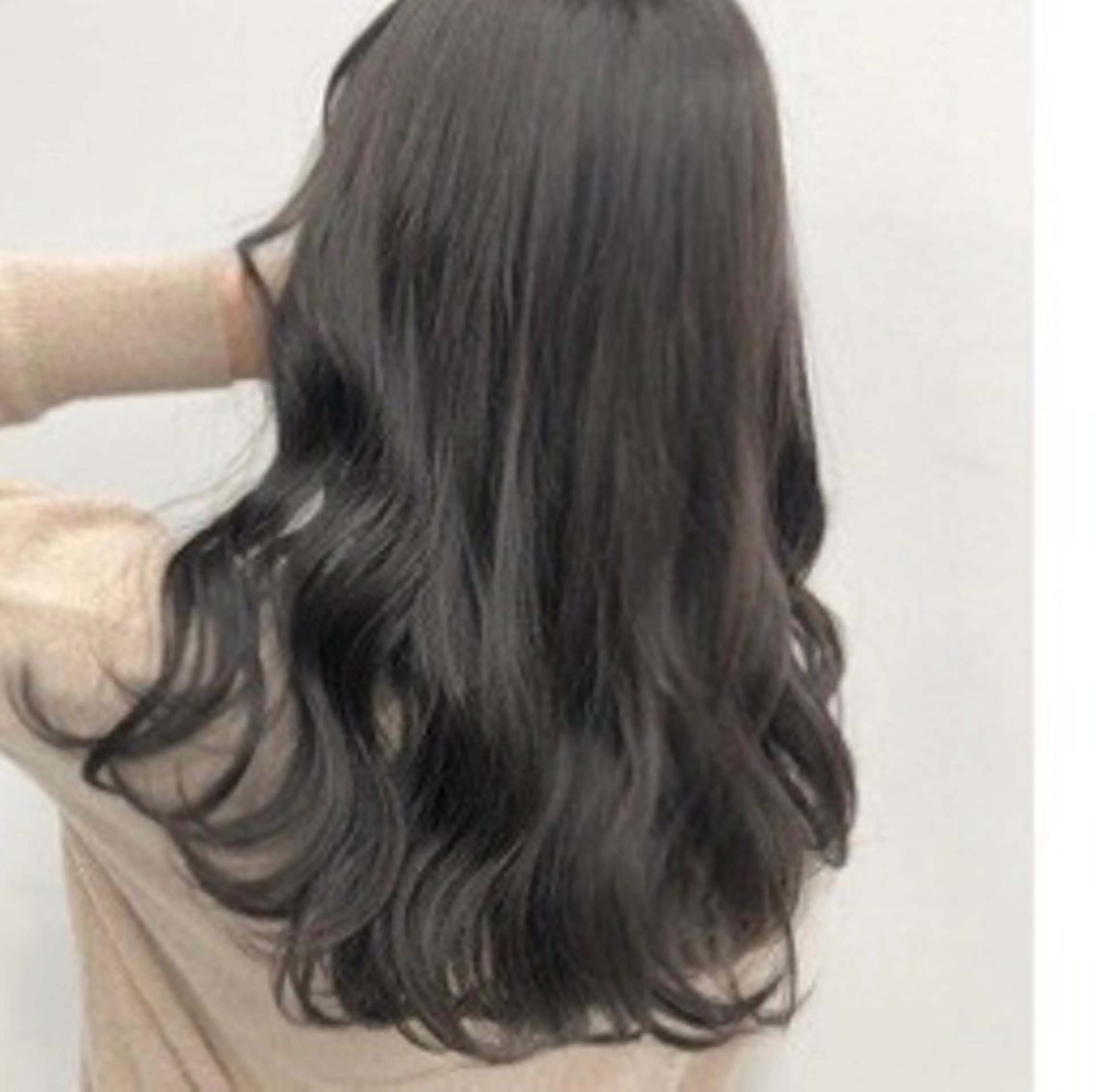 ロング カラー ヘアアレンジ 【公式】amble luxe池袋東口🩷のヘアスタイル