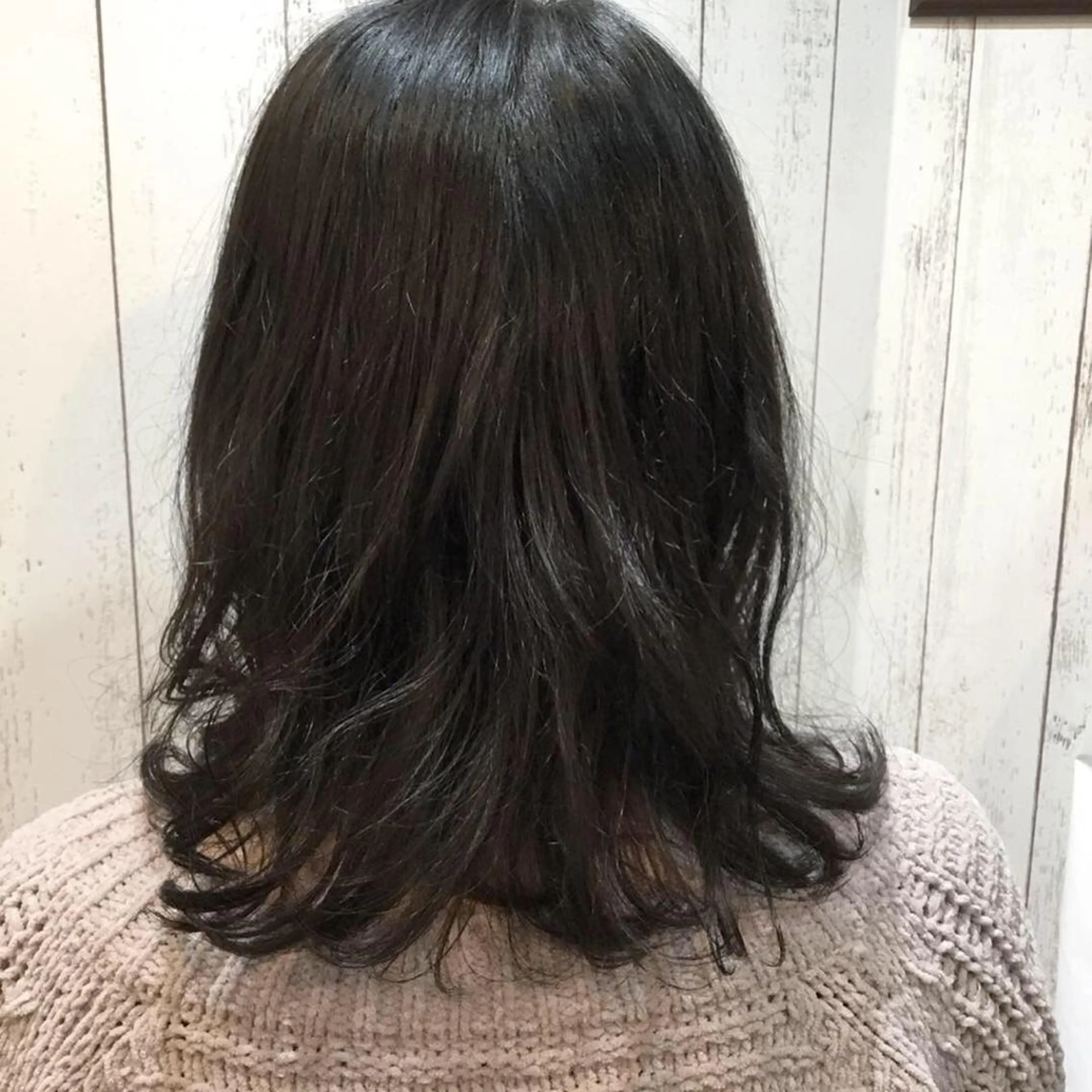 ミディアム カラー パーマ embrace エンブレイスのヘアスタイル