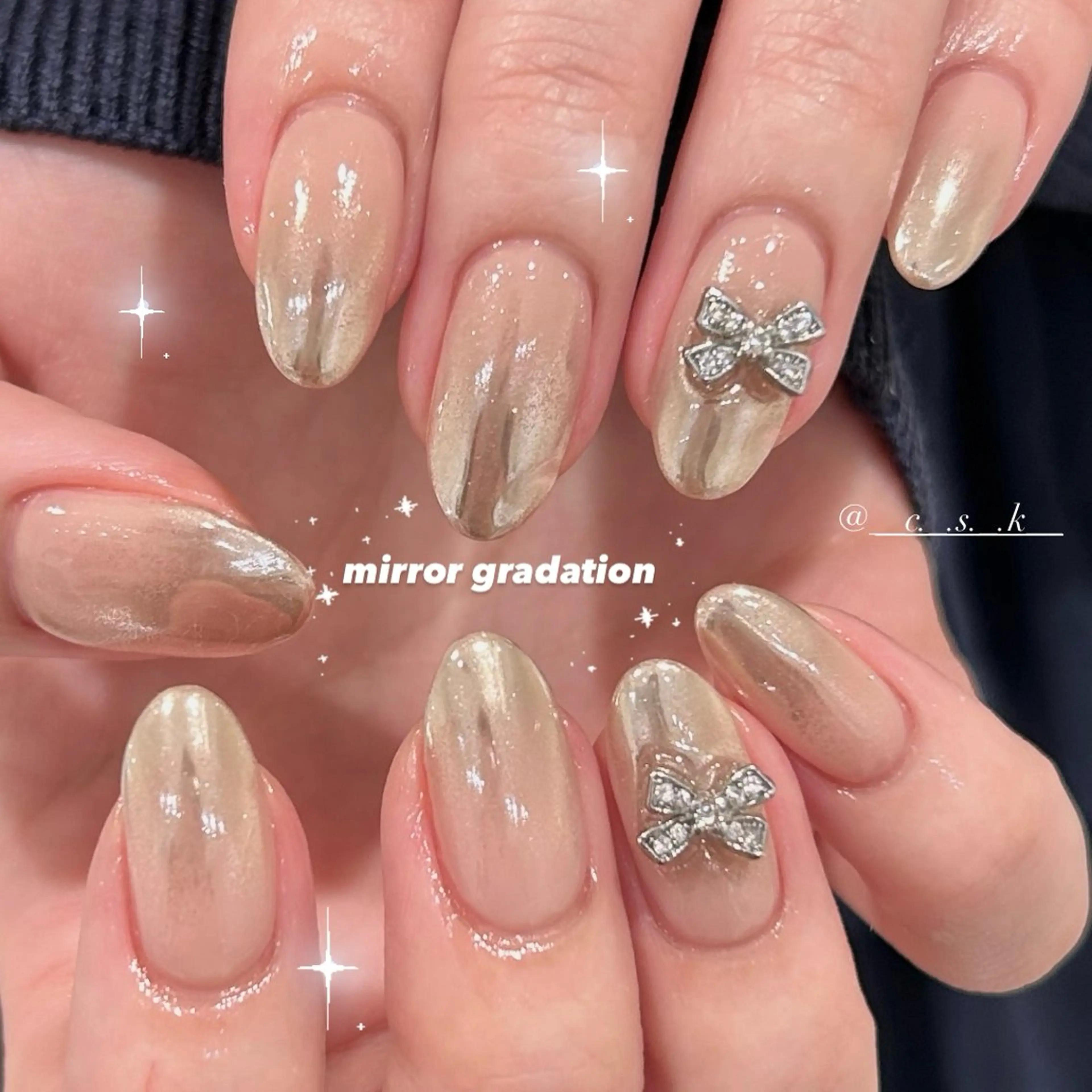 ネイル グラデーション ミラーネイル シルバー ハンドネイル 🎀チーク/ちゅるん 🫧chisa🎀のネイルデザイン