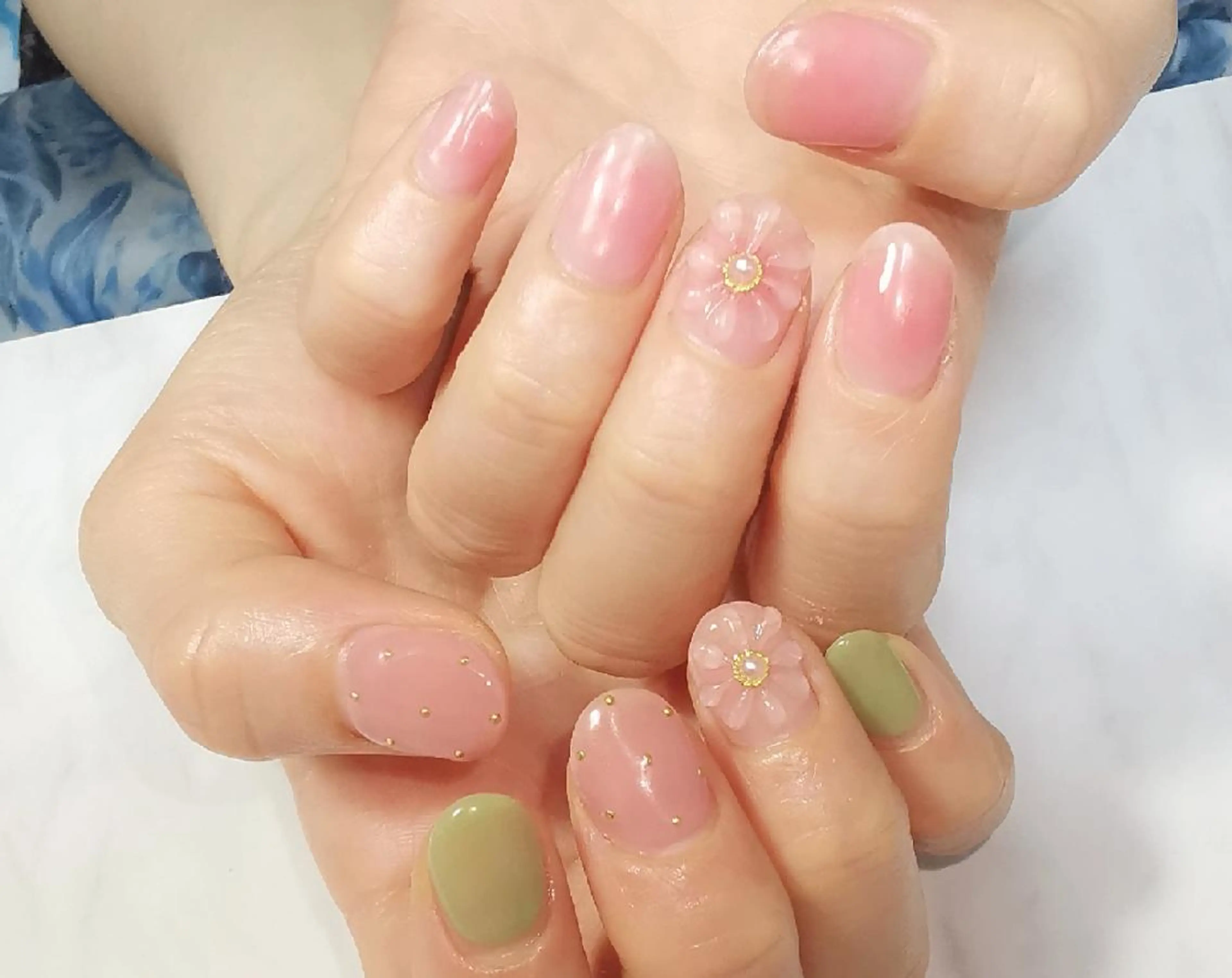 ネイル フラワーネイル ぷっくりネイル ハンドネイル reve あやののネイルデザイン