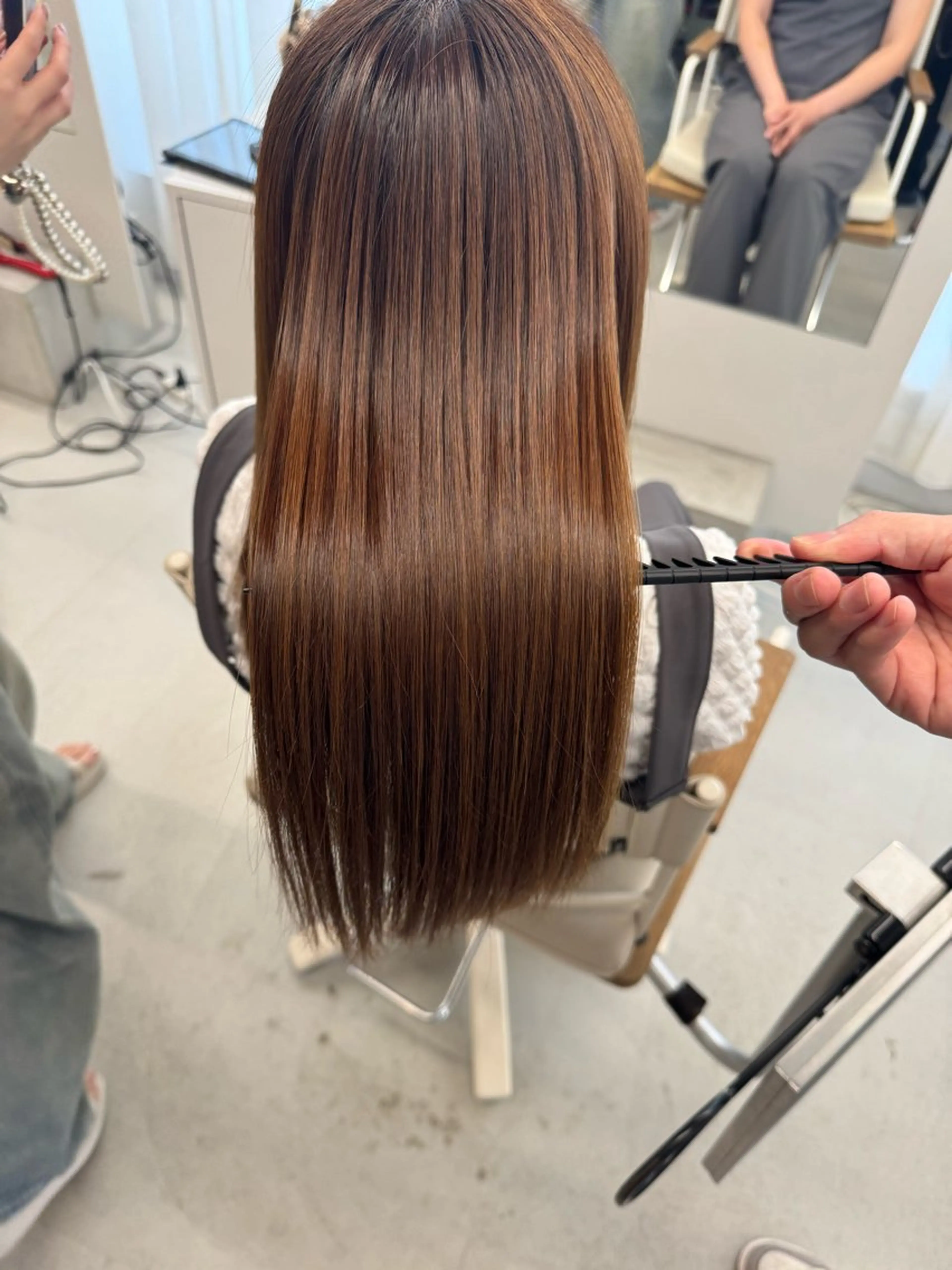 【究極の手触り✨】カット +艶髪カラー✨+髪質改善トリートメント🌈の写真