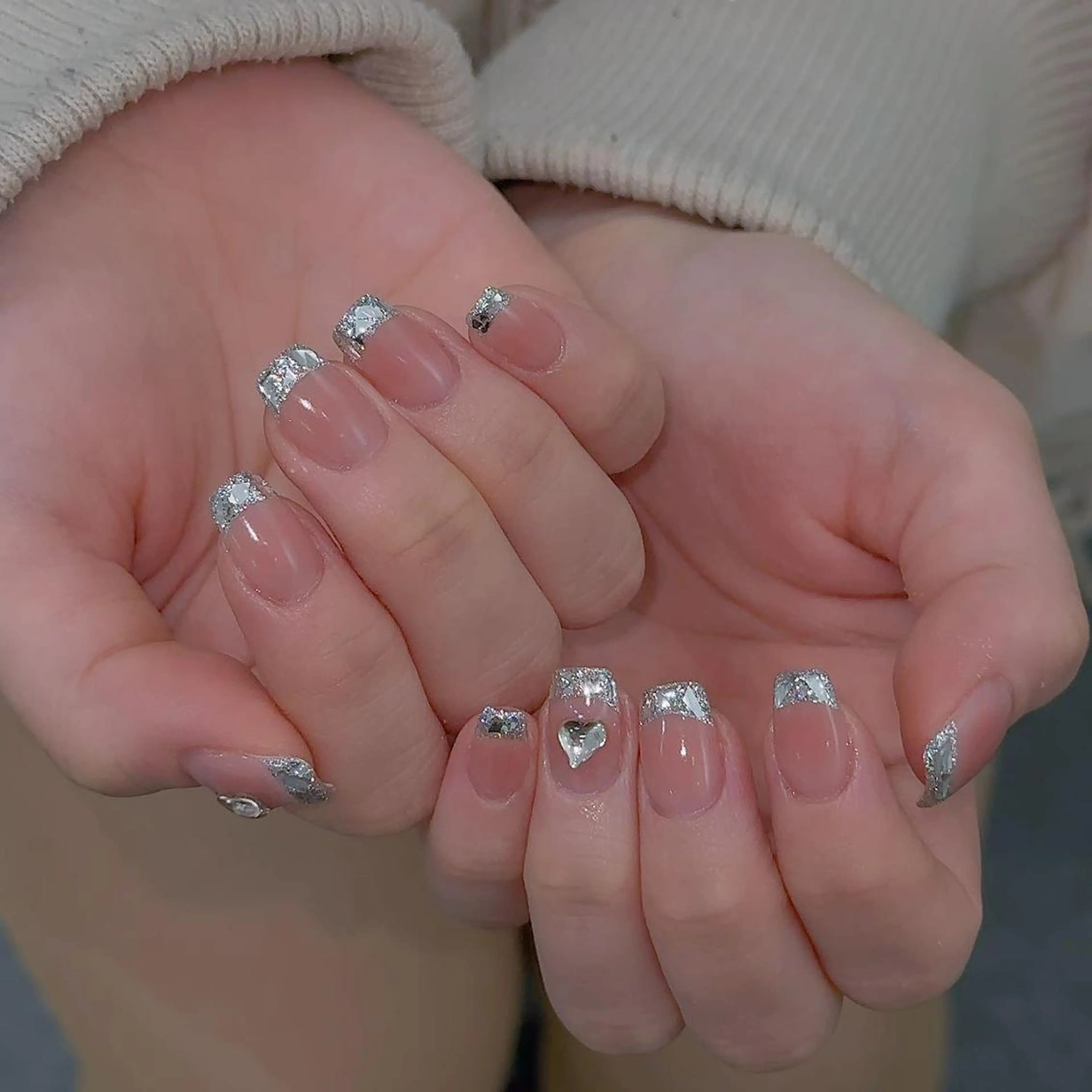 ネイル ハンドネイル Queens PUPUのネイルデザイン