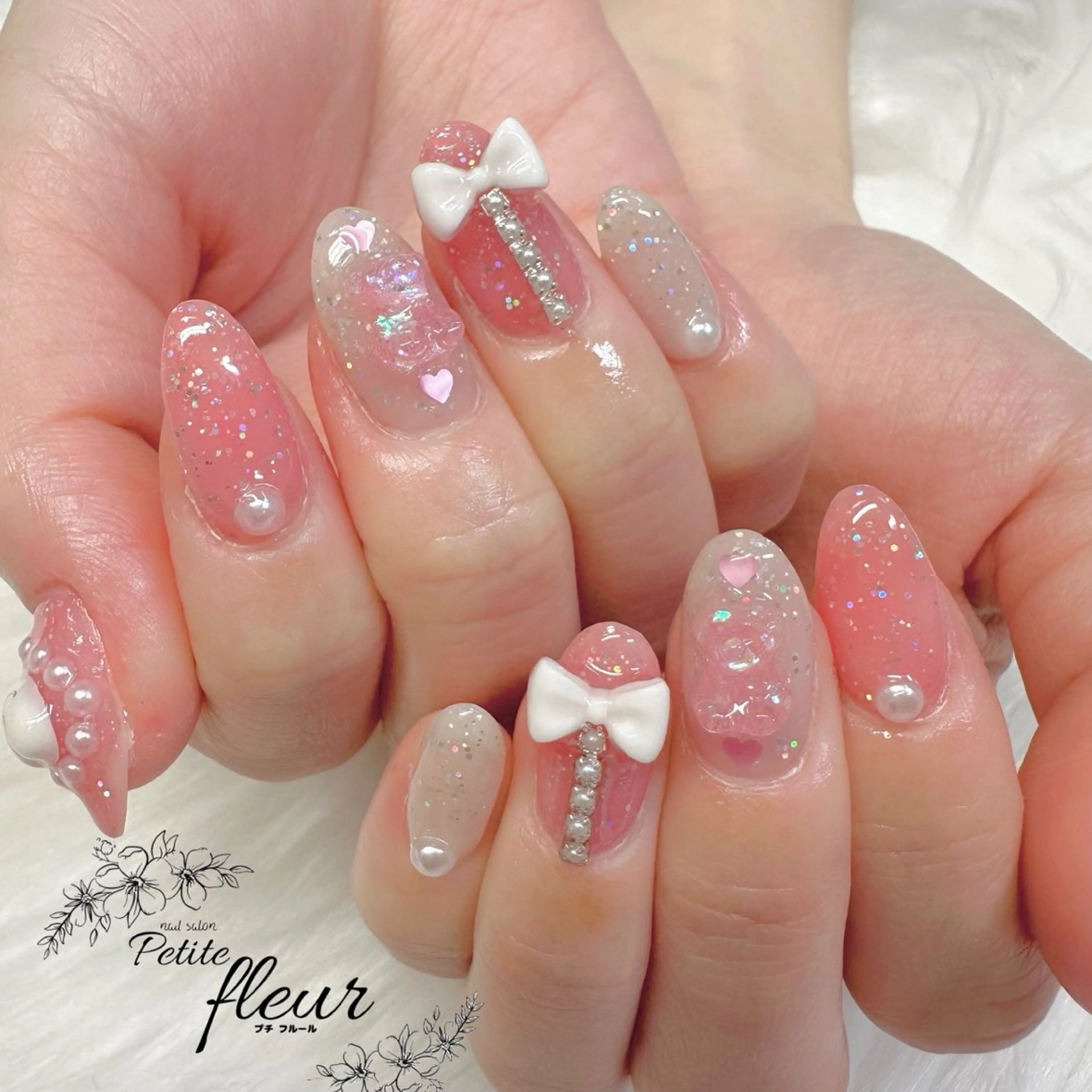 ネイル キラキラネイル ショートネイル ハンドネイル ❁⃘*。Petite fleur❁⃘*りさのネイルデザイン