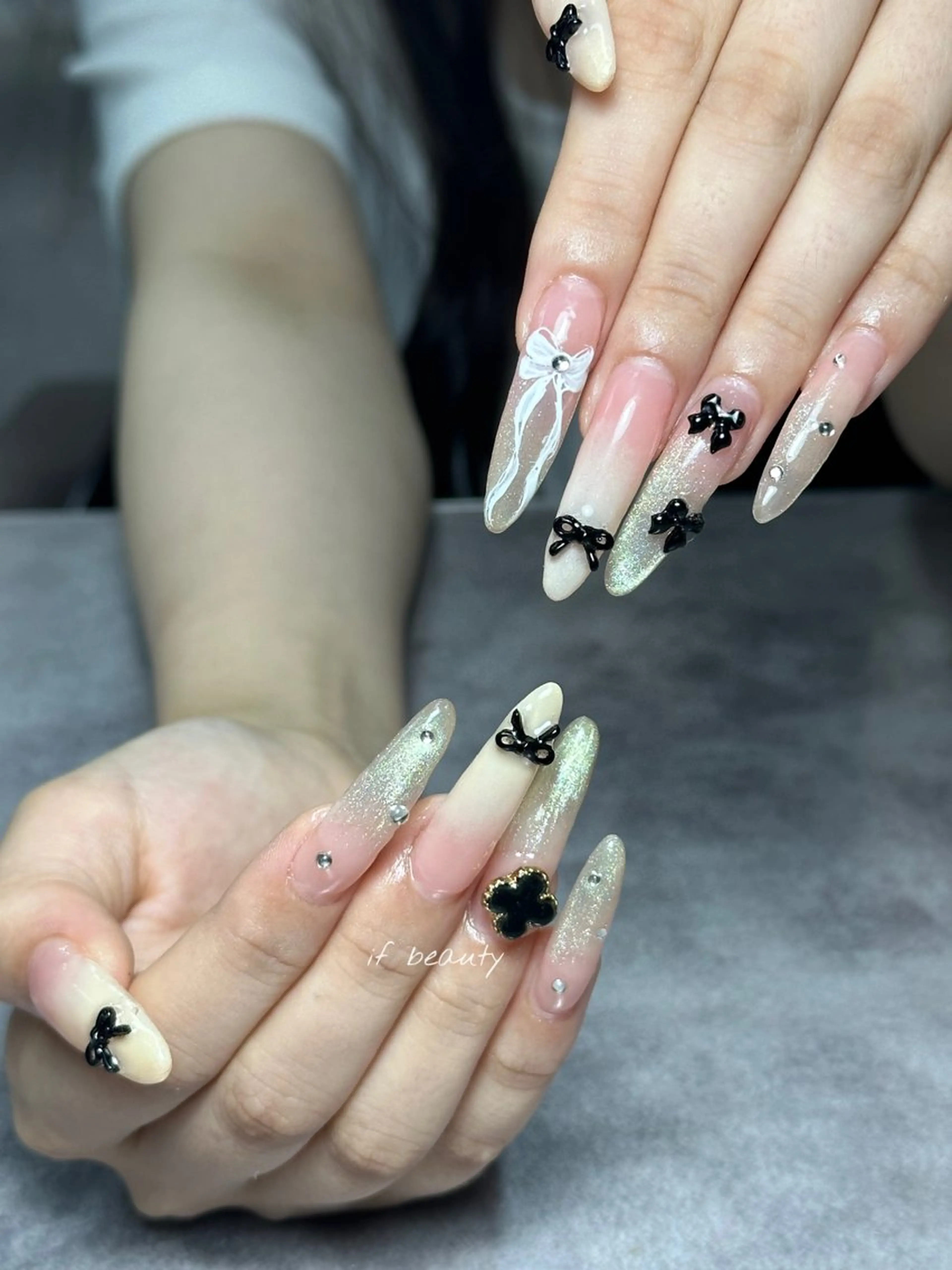 ネイル アートネイル ジェルネイル グラデーション パラジェル ワンホンネイル ハンドネイル if Hair＆Nail Salon所属・IKA /海外ネイル /個性派/ワンホンのネイルデザイン