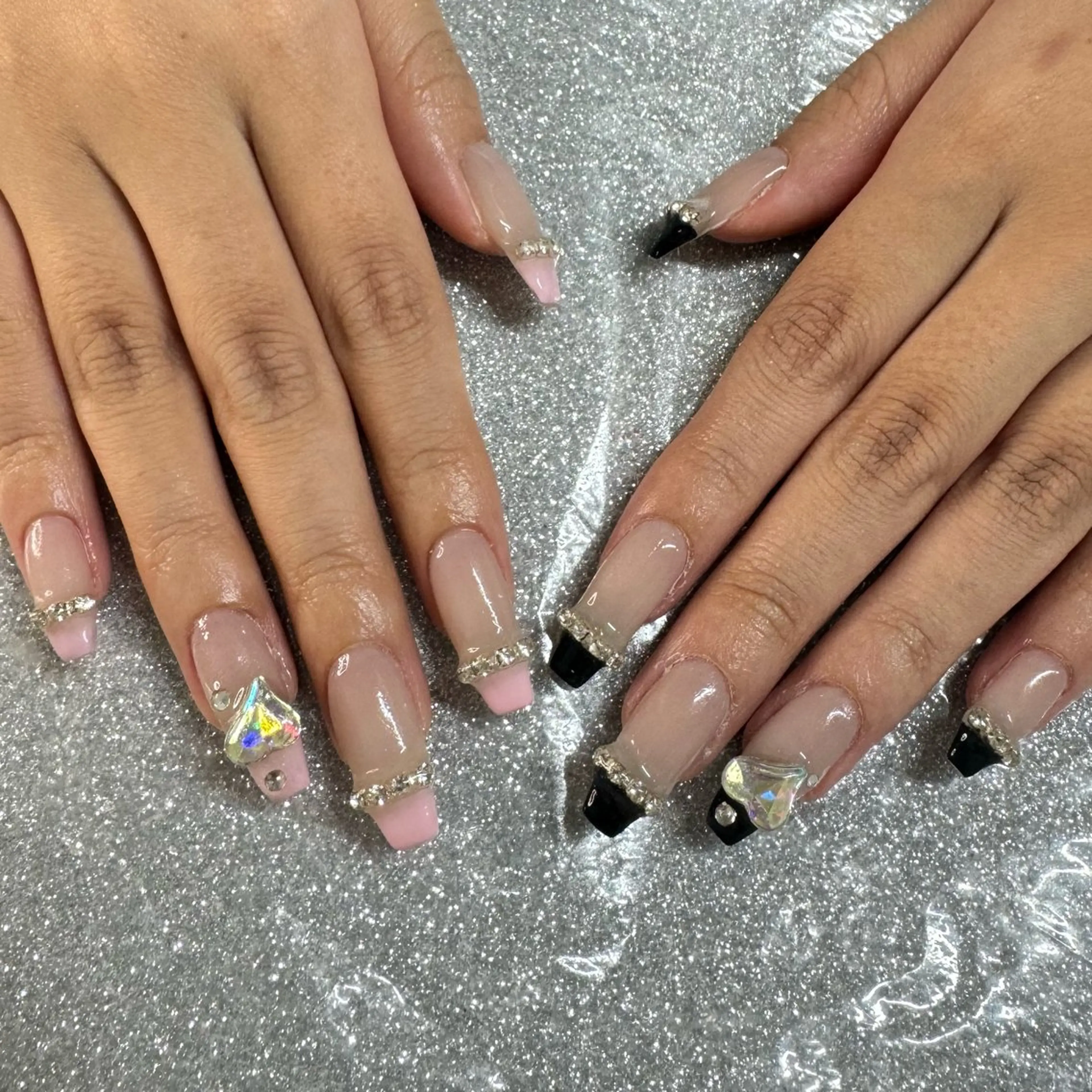 ネイル ハンドネイル VIERU 🌈🎀💖のネイルデザイン