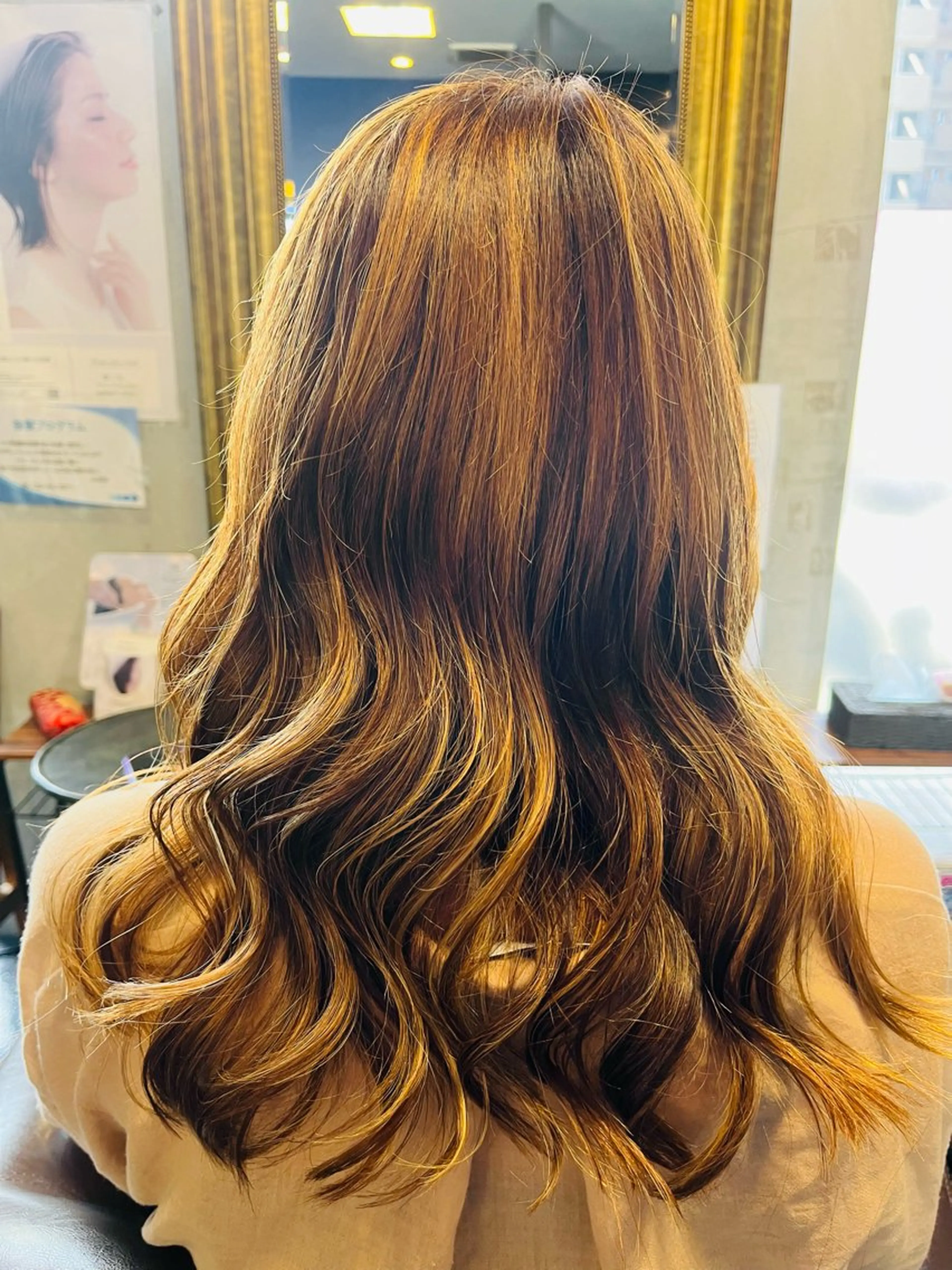 ロング カラー 辻 貴恵のエステ・リラクイメージ