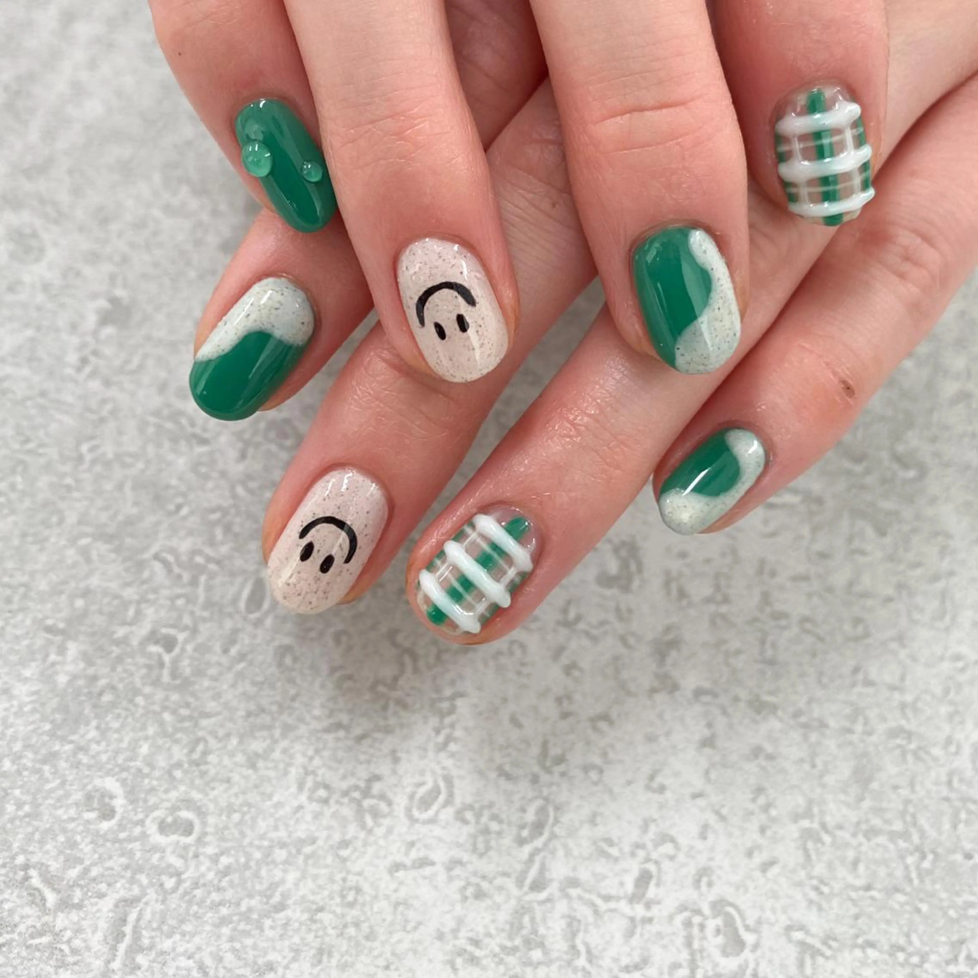 ネイル 黒沢 直子のネイルデザイン