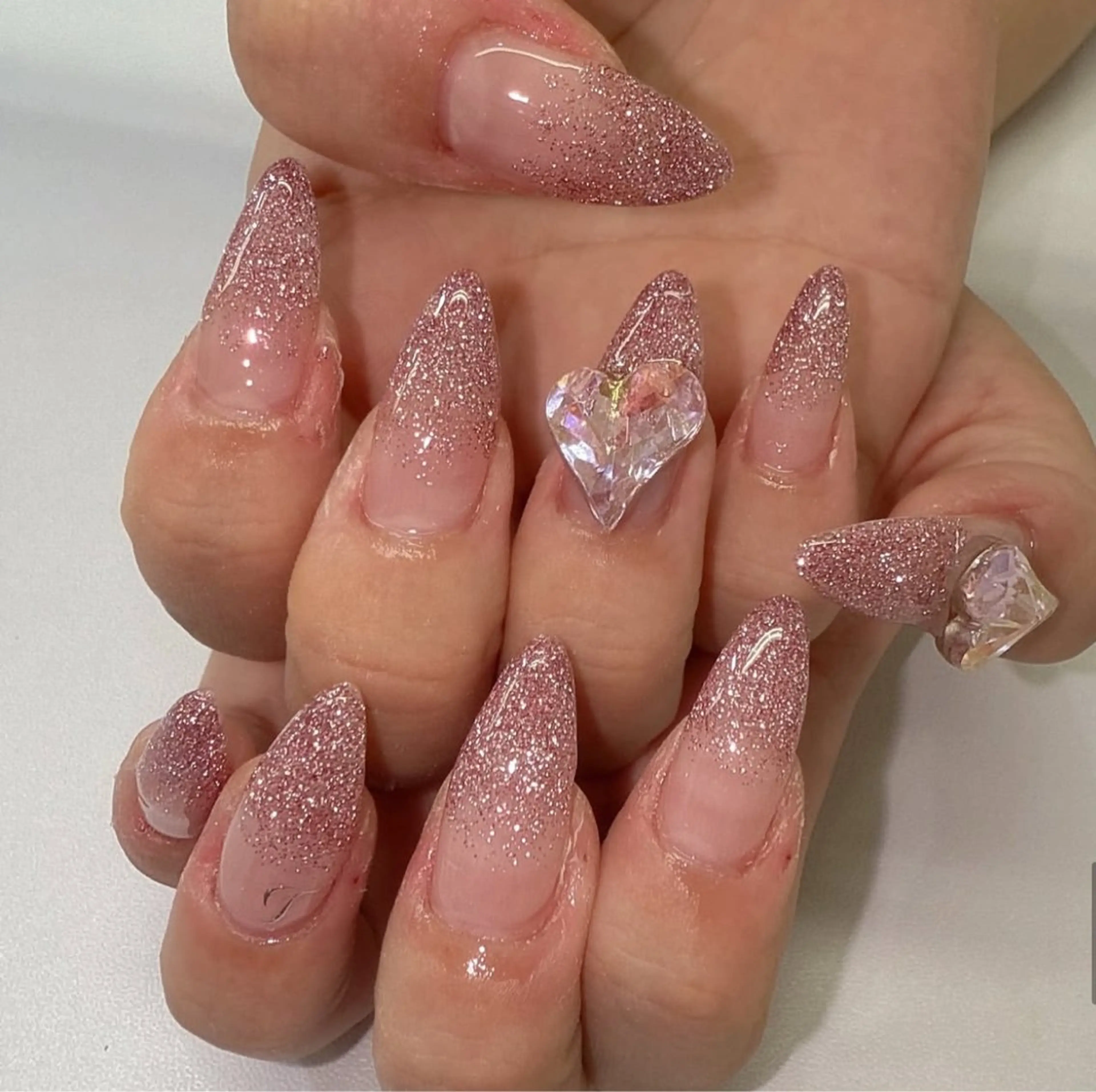 ネイル アートネイル フラワーネイル フレンチネイル ジェルネイル グラデーション ハンドネイル Ryunail所属・Ryu Nail NekoChanのネイルデザイン