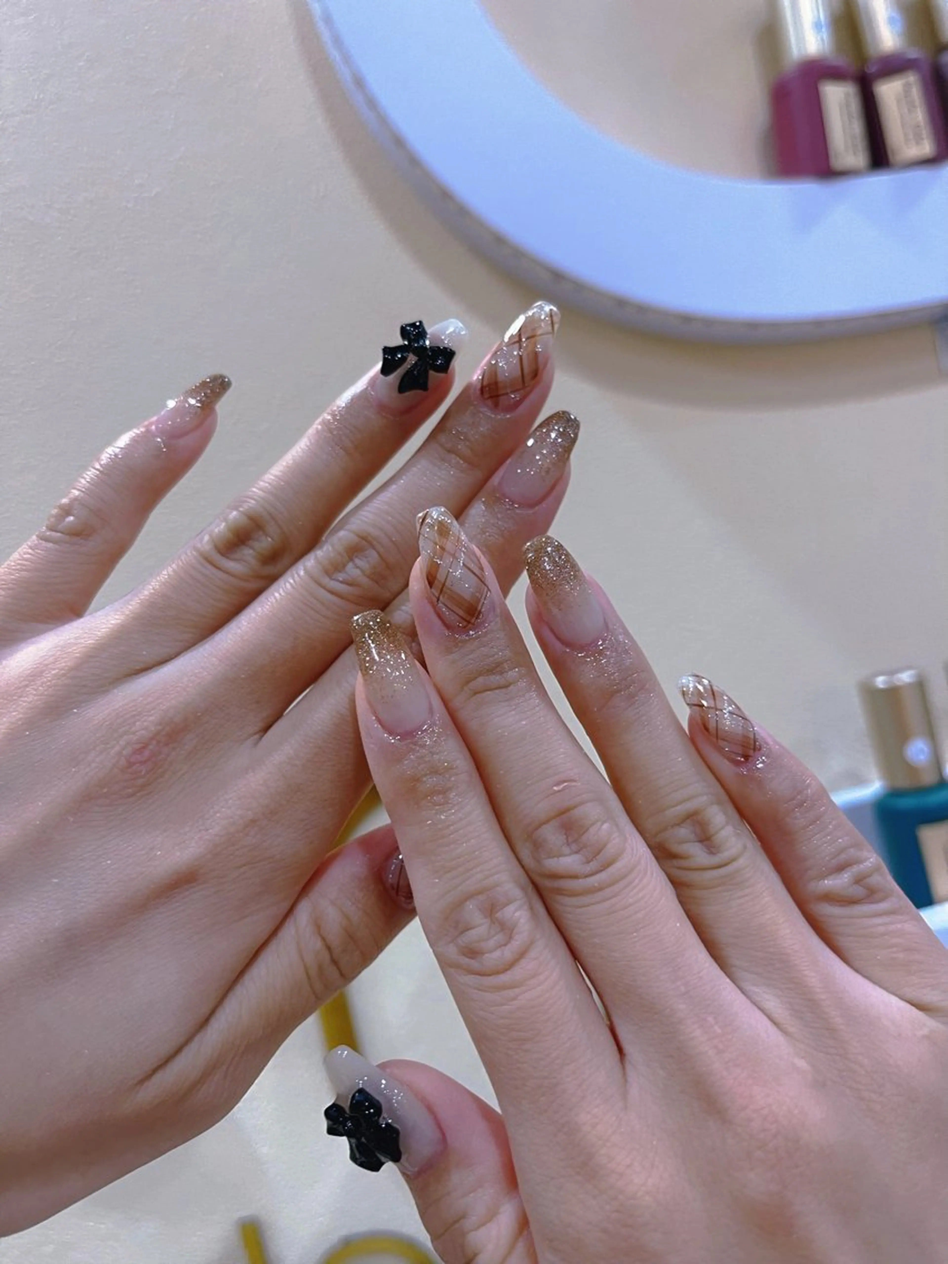 ネイル ハンドネイル MQueen ネイルサロンマルのネイルデザイン