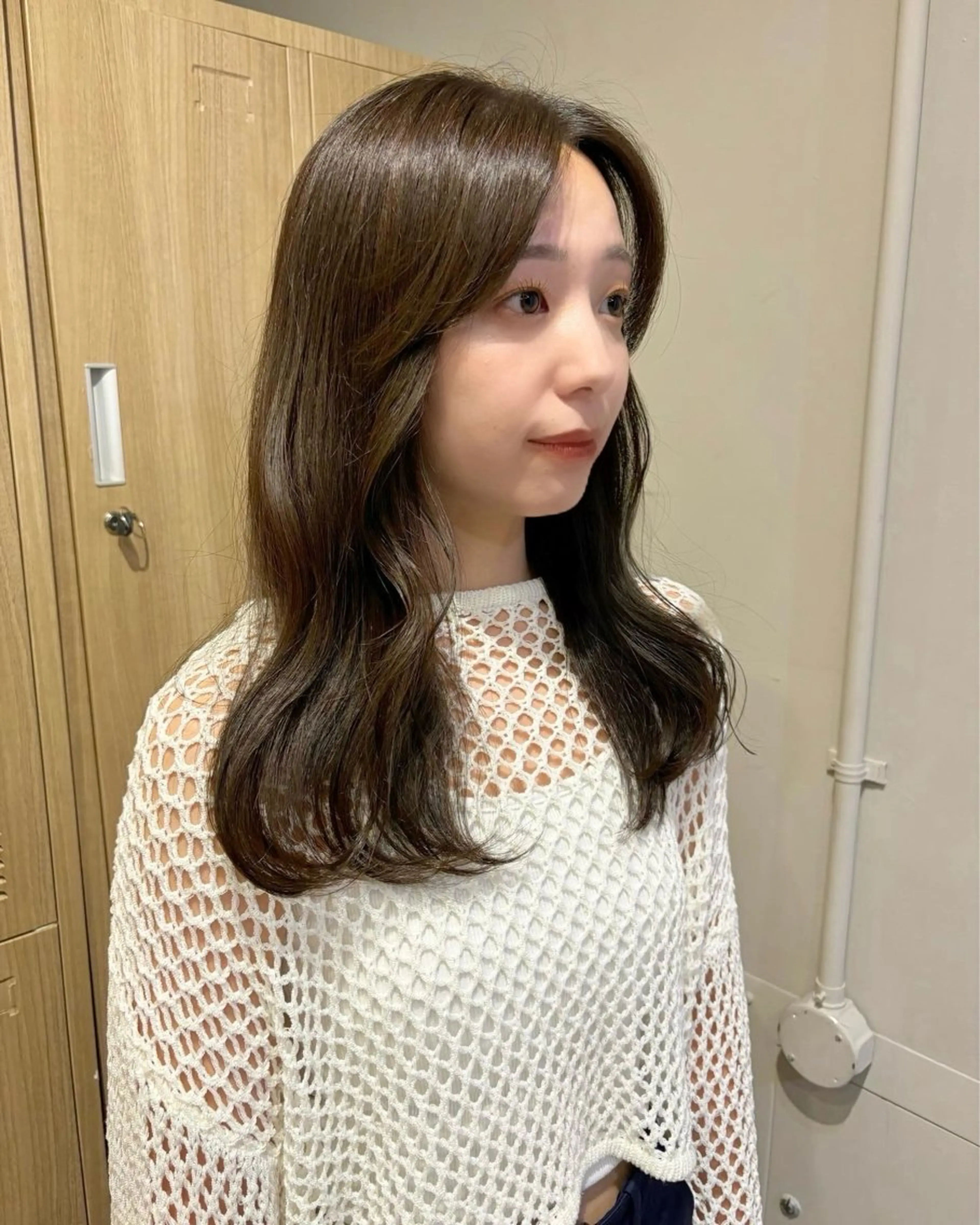 セミロング LOREN＋透明感 オリーブhirokoのヘアスタイル