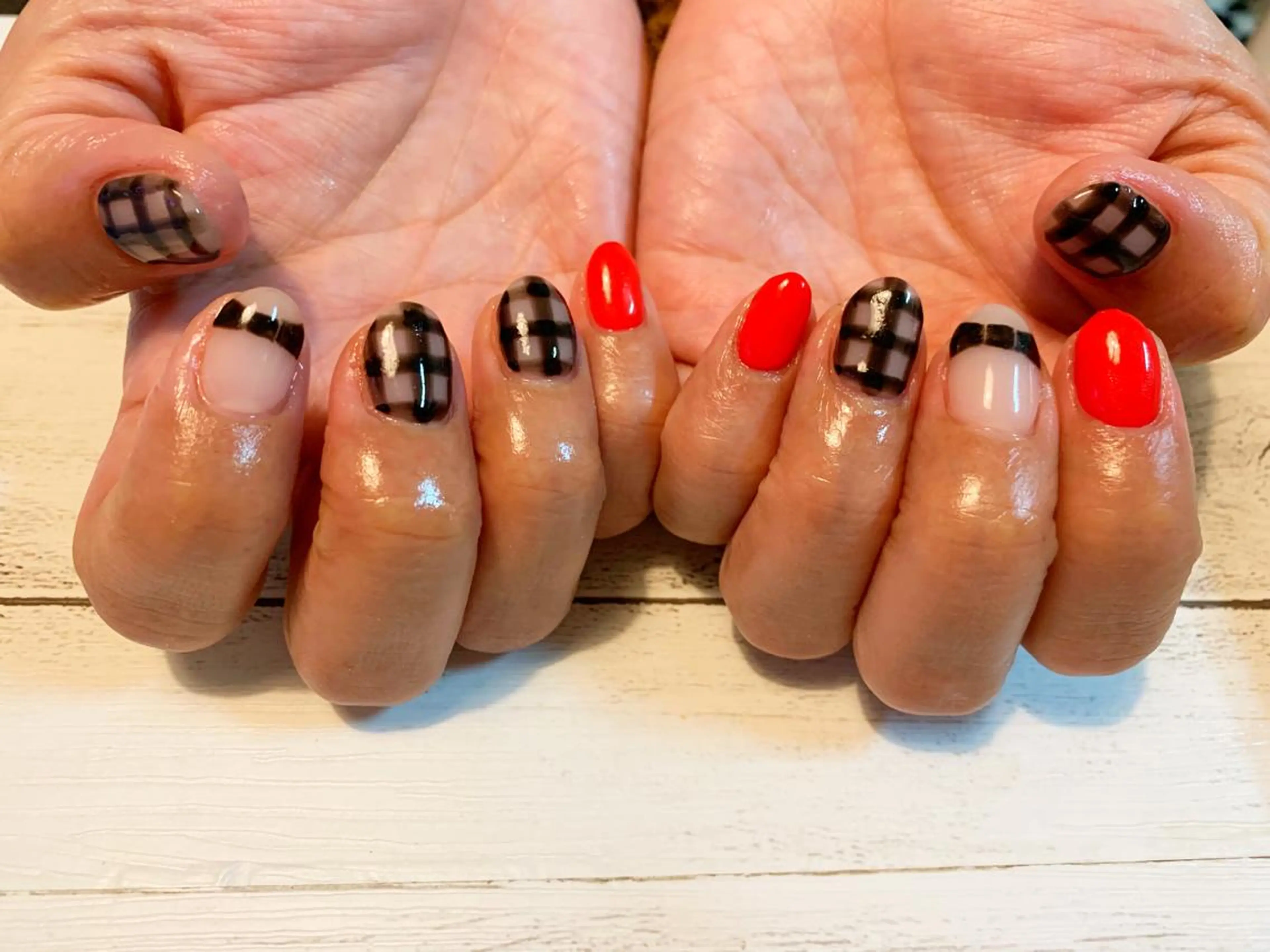 ネイル ハンドネイル フットネイル GéRanium Harukaのネイルデザイン