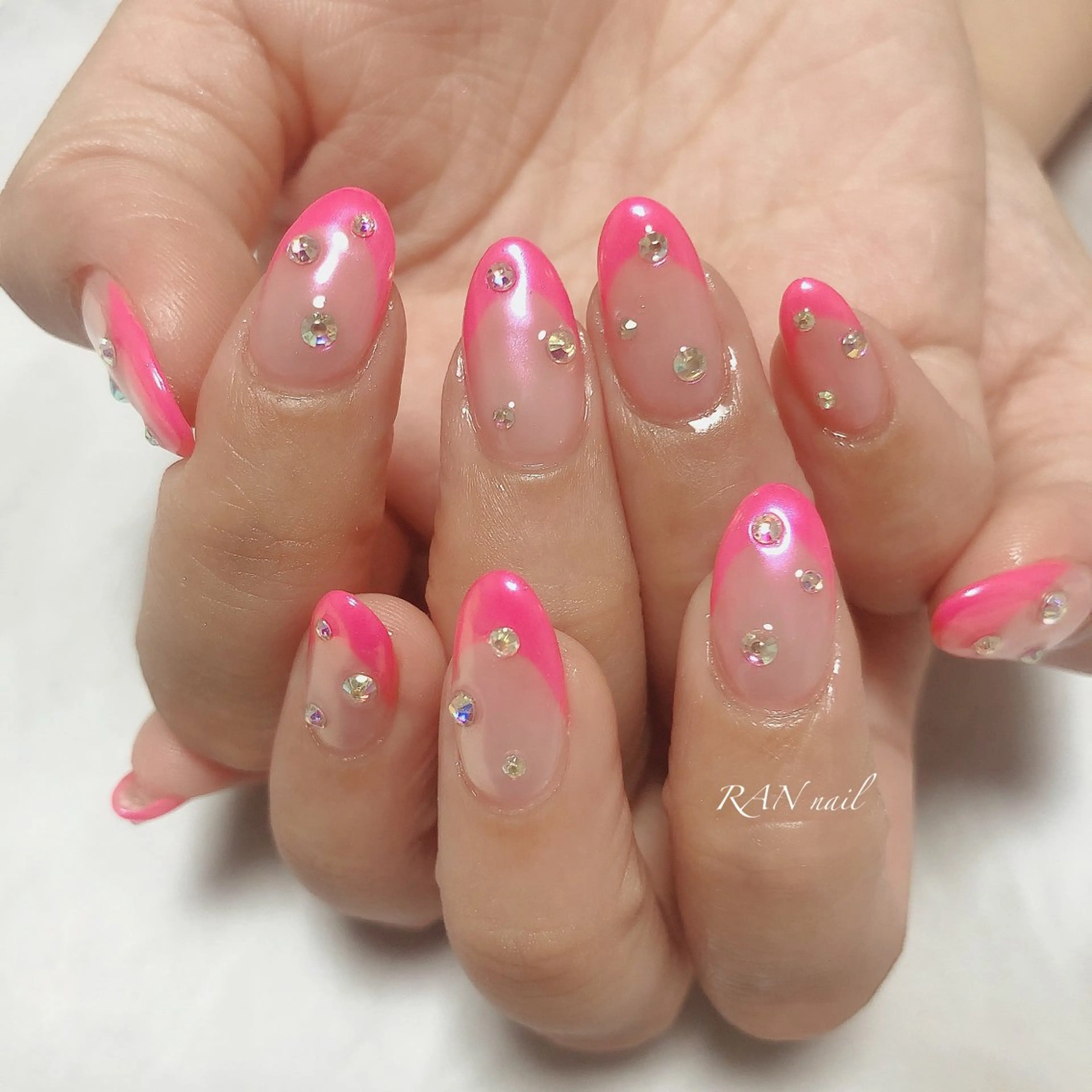 ネイル オーロラネイル フレンチネイル ジェルネイル 氷ネイル・うるうるネイル オフィスネイル ハンドネイル フットネイル RAN nail 〜ランネイル〜所属・RAN nailのネイルデザイン