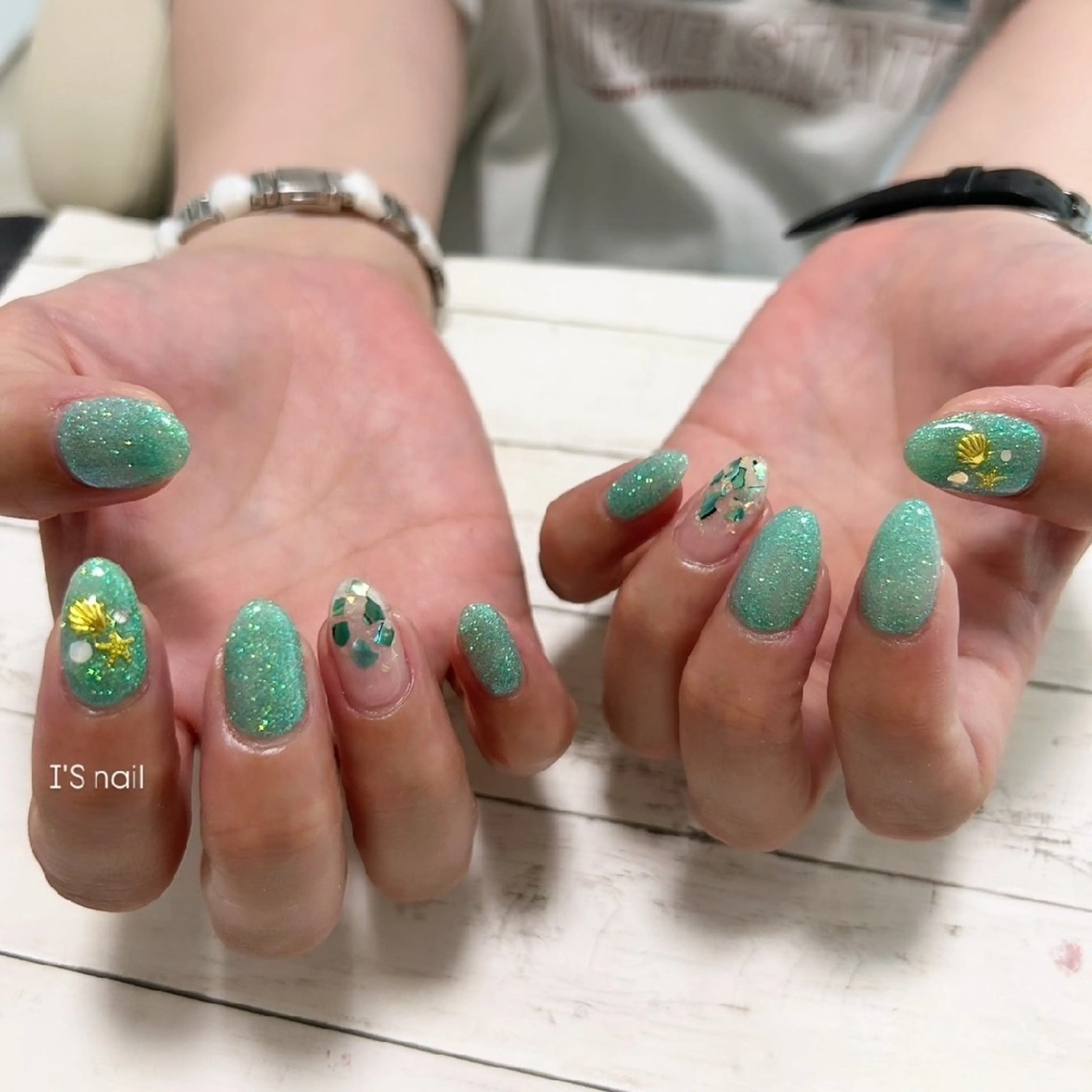 ネイル グリーン ハンドネイル I'S nail 佐野のネイルデザイン