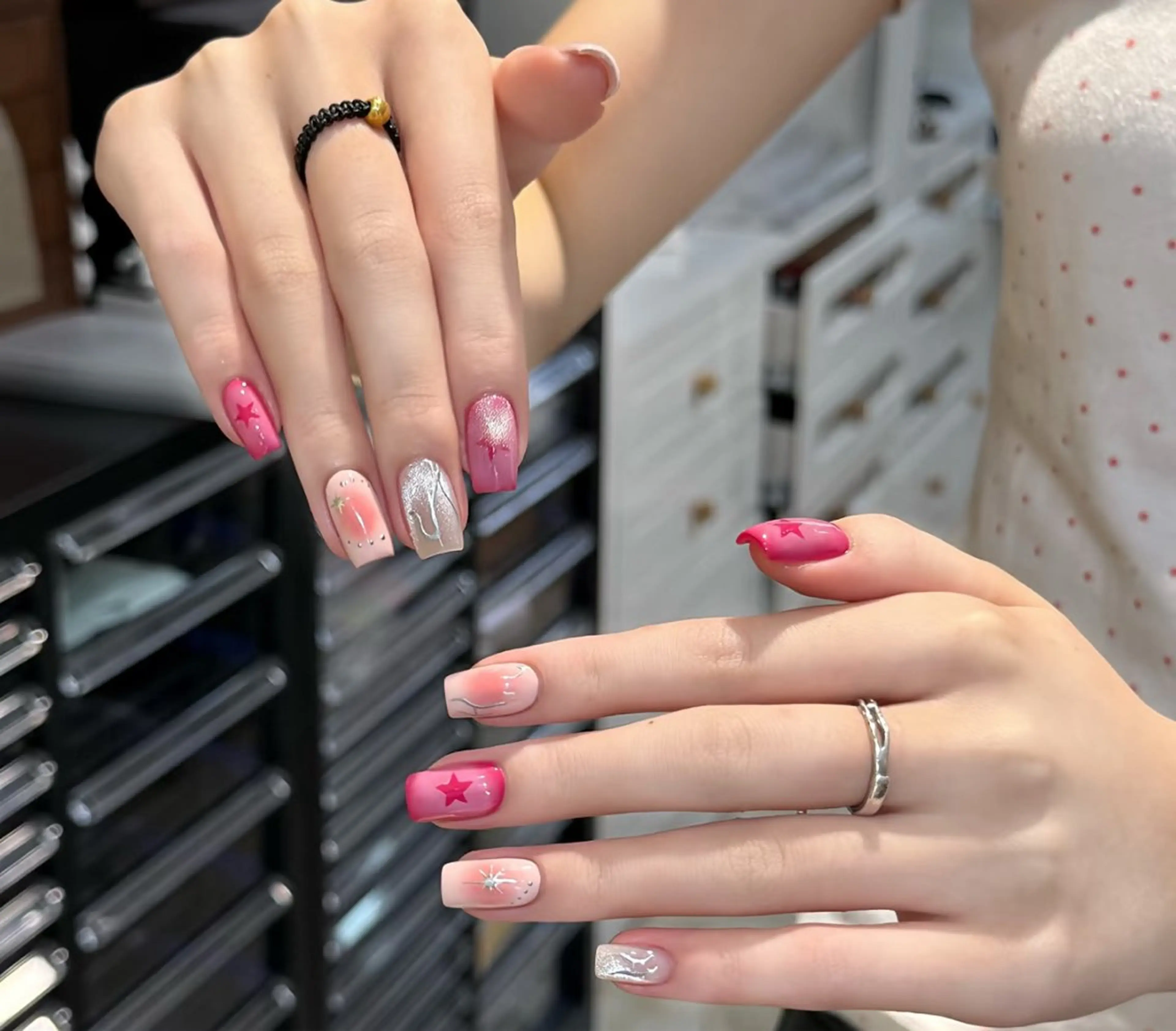 ネイル アートネイル オーロラネイル チークネイル フレンチネイル ガラスフレンチ ハンドネイル 🎀🎀YooLi Nail Salonのネイルデザイン