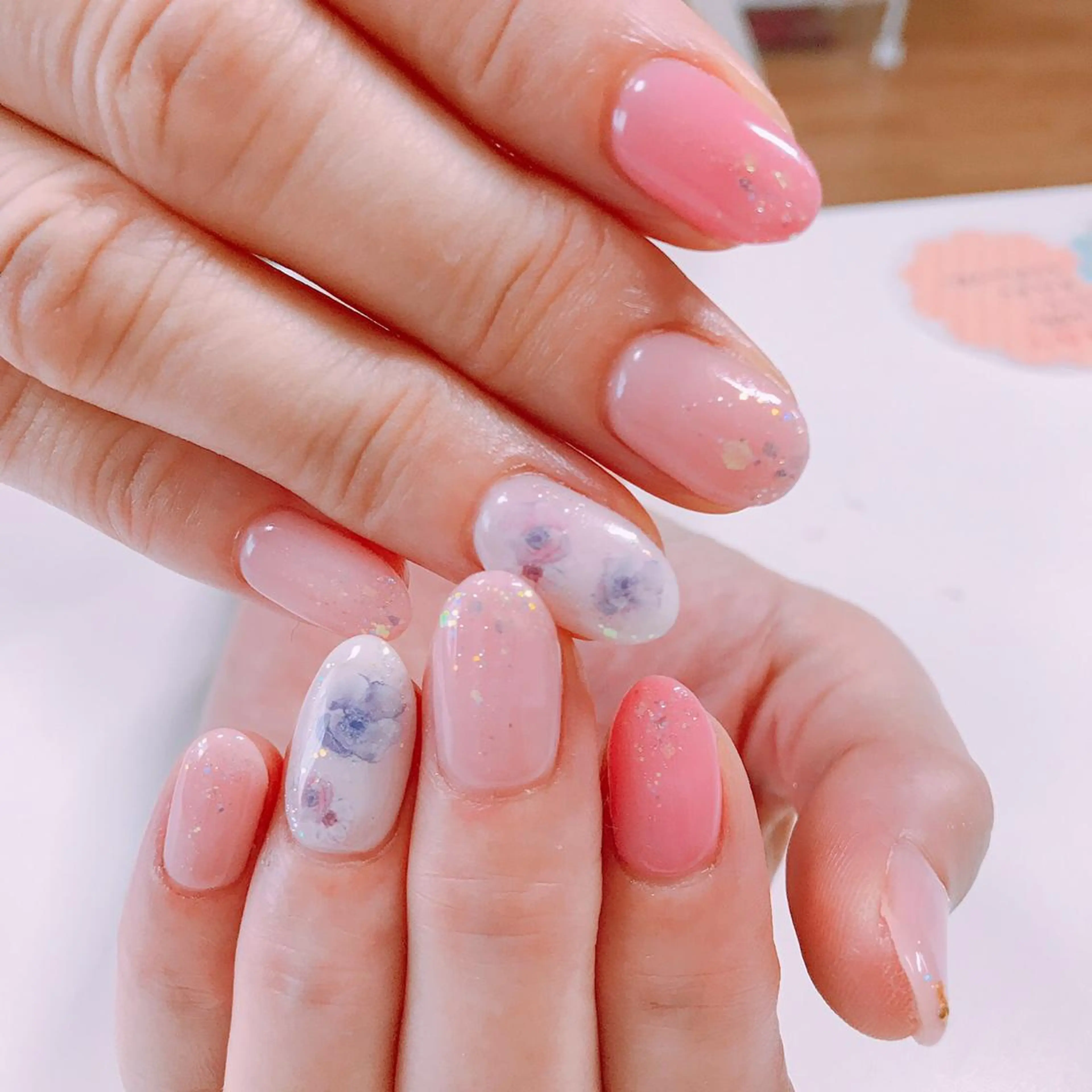 ネイル アートネイル 長さ出し フットネイル グリーン ニュアンスネイル Lily Roseスタッフ一同のマツエク・マツパデザイン