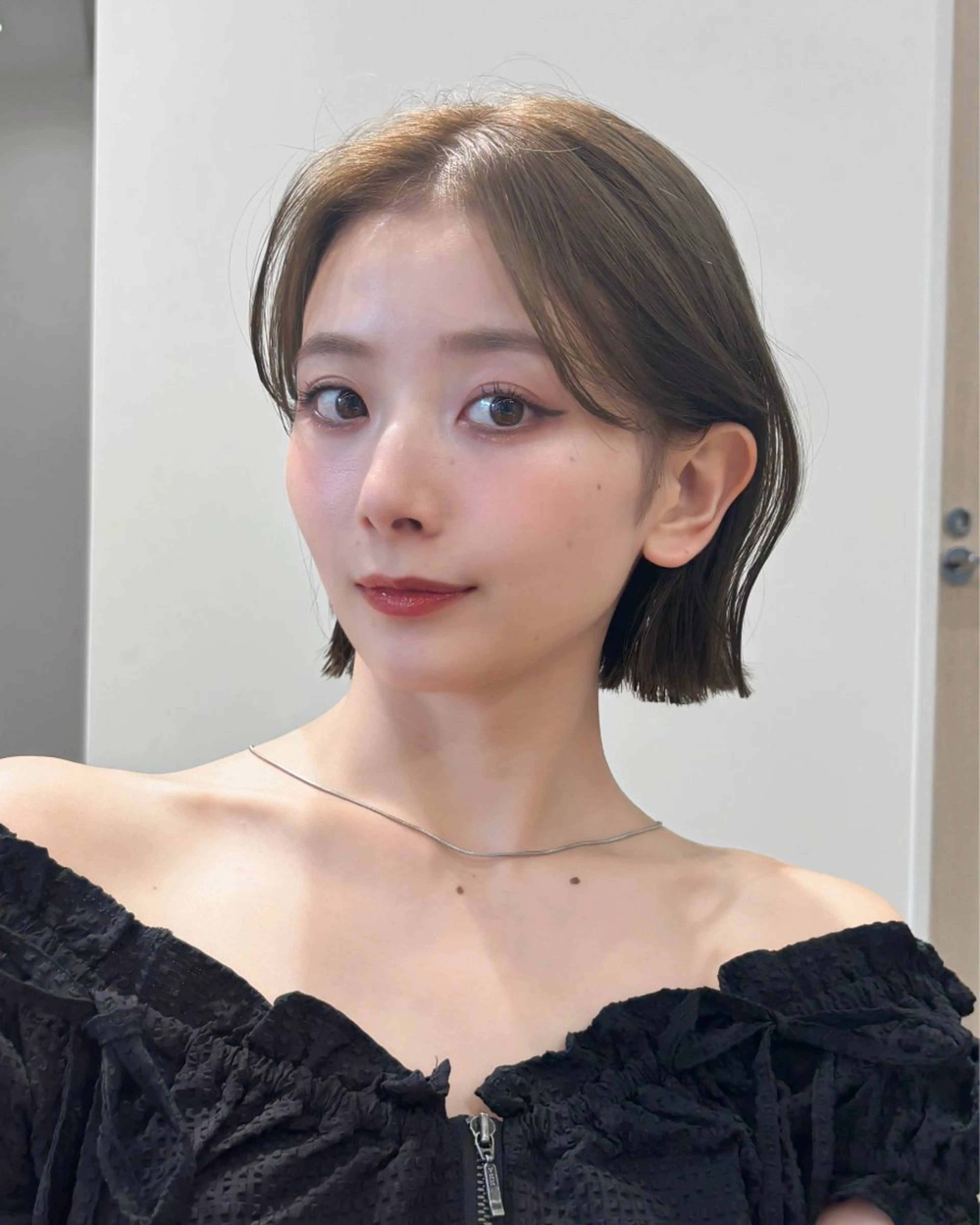 ショート カラー ren ボブロブ/ミディアムのヘアスタイル