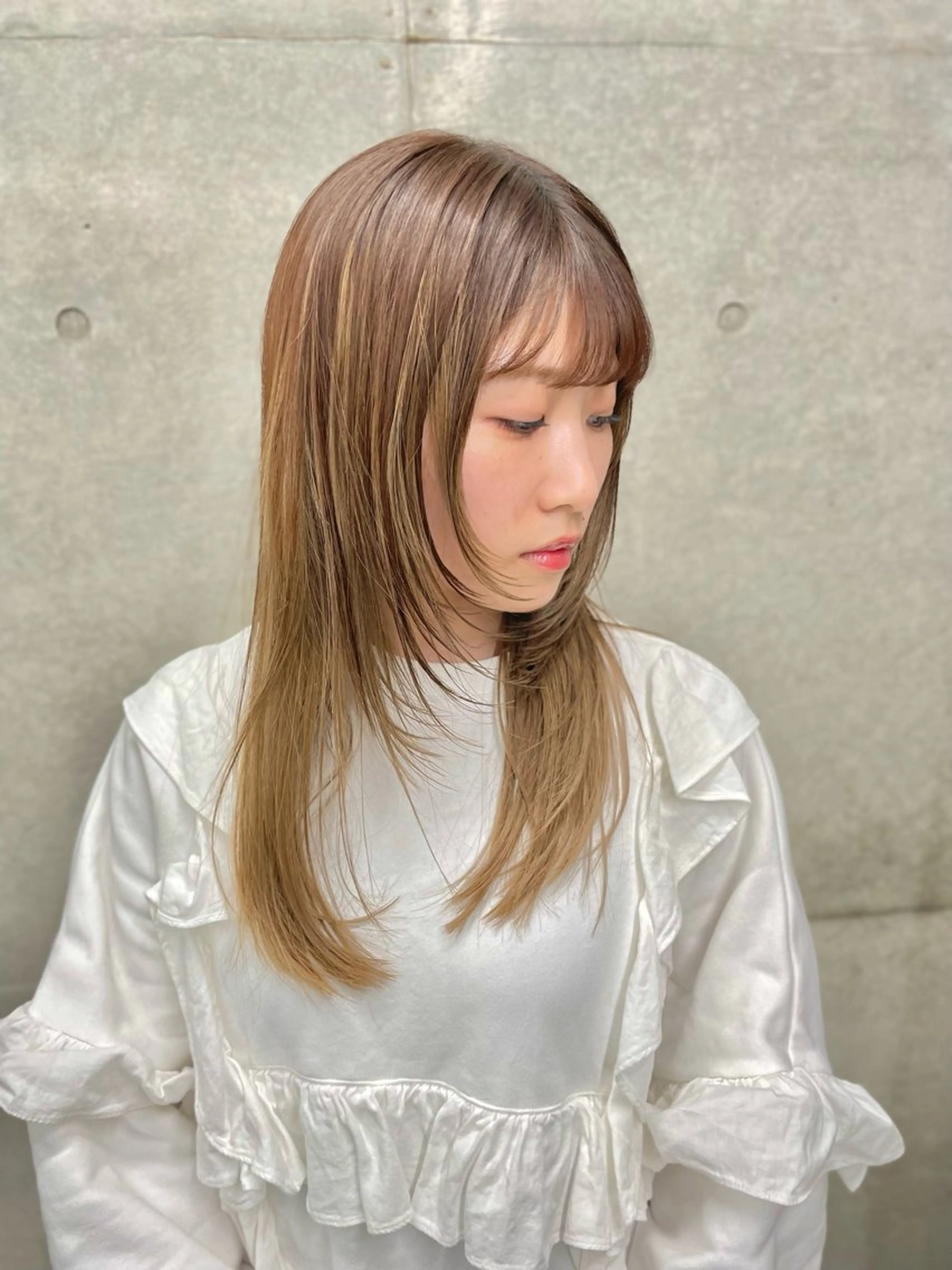 ロング アッシュ ボブ くびれヘア 顔まわりレイヤー ハイライト 表参道/髪質改善/ 髪質改善カラー/遠藤のヘアスタイル