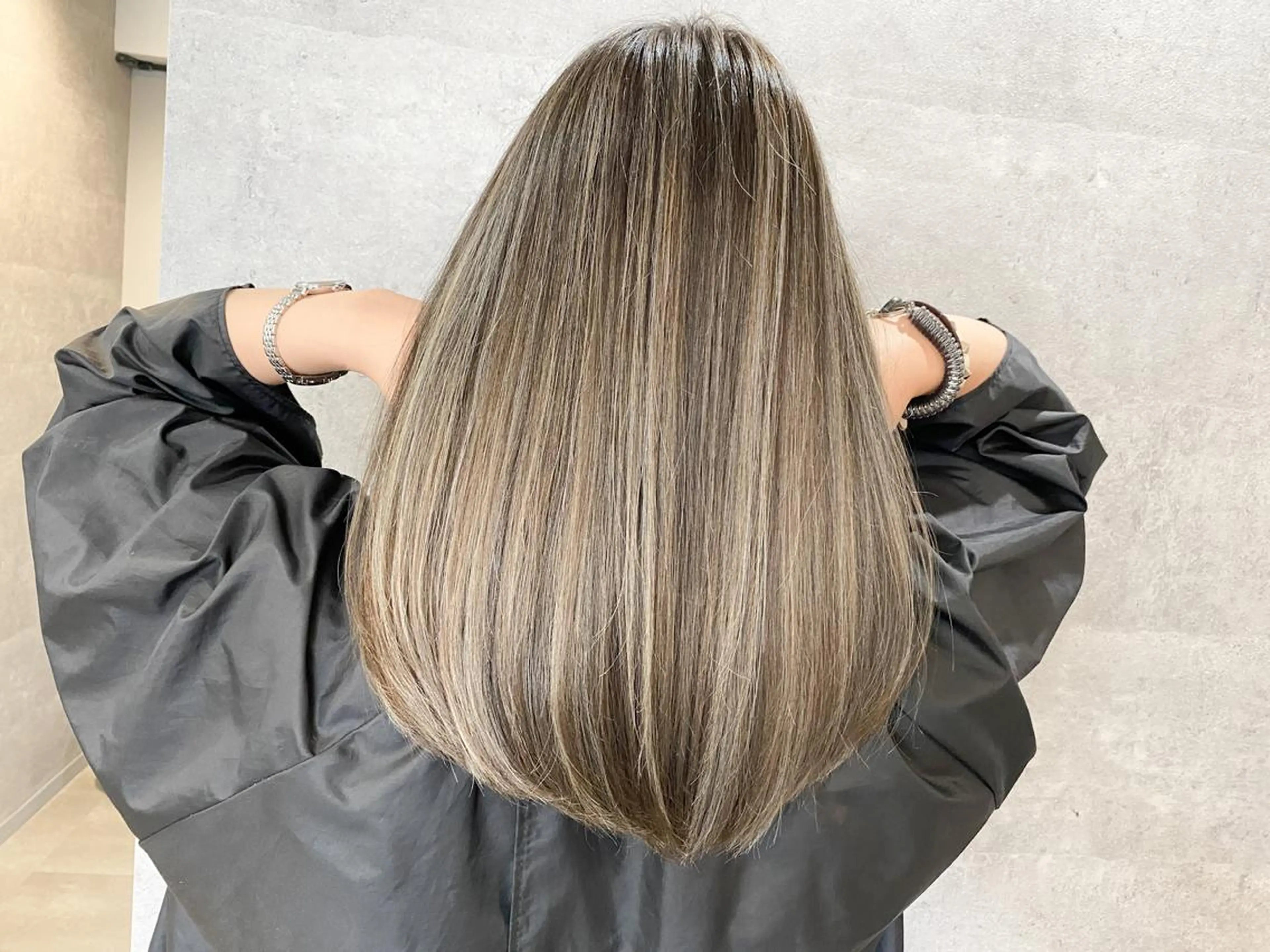 💫最上級ダメージレス💫カット&ファイバープレックスイルミナ3Dハイライトカラー&髪質改善TOKIOトリートメントの写真