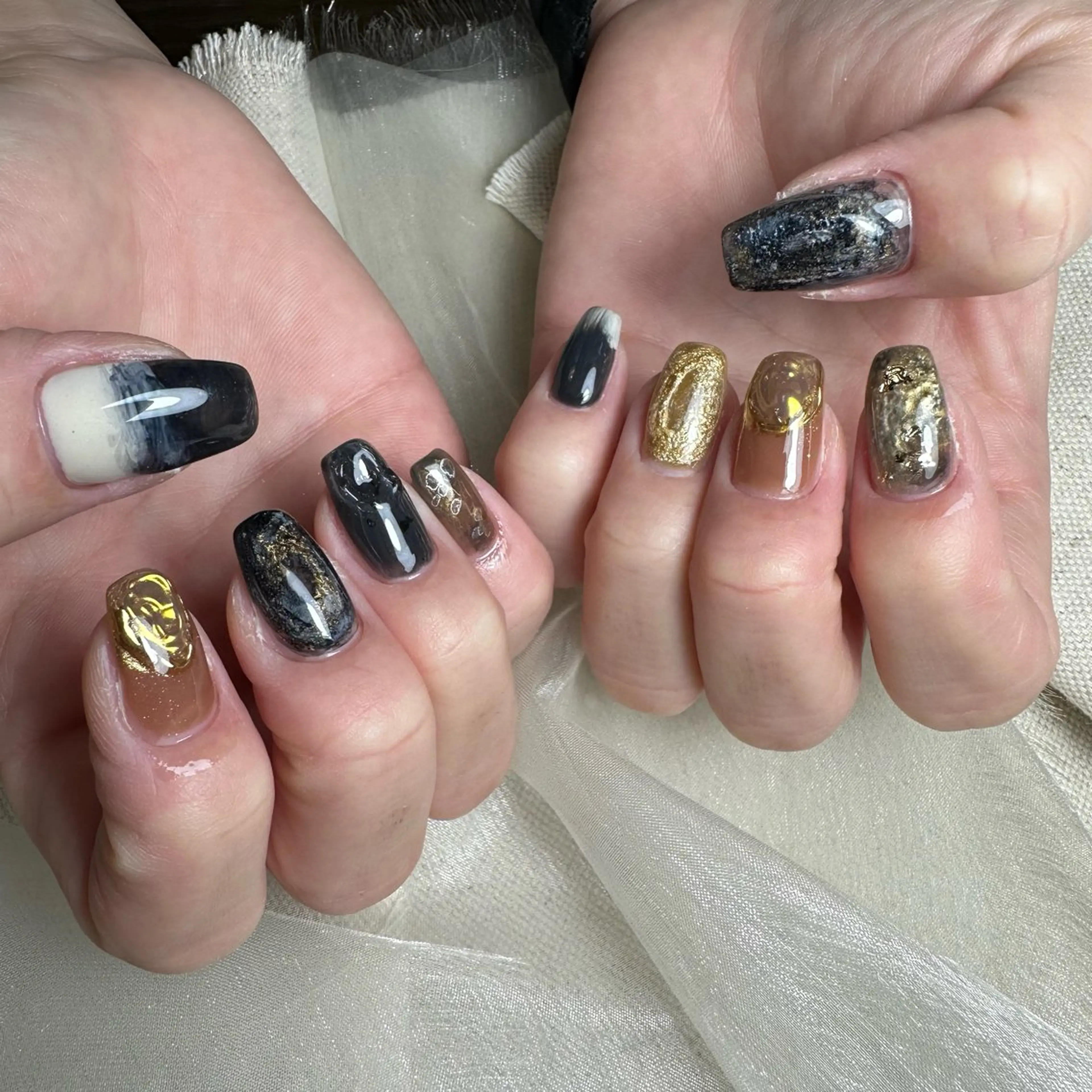 ネイル ハンドネイル repos~ルポ~所属・里見 麗のネイルデザイン