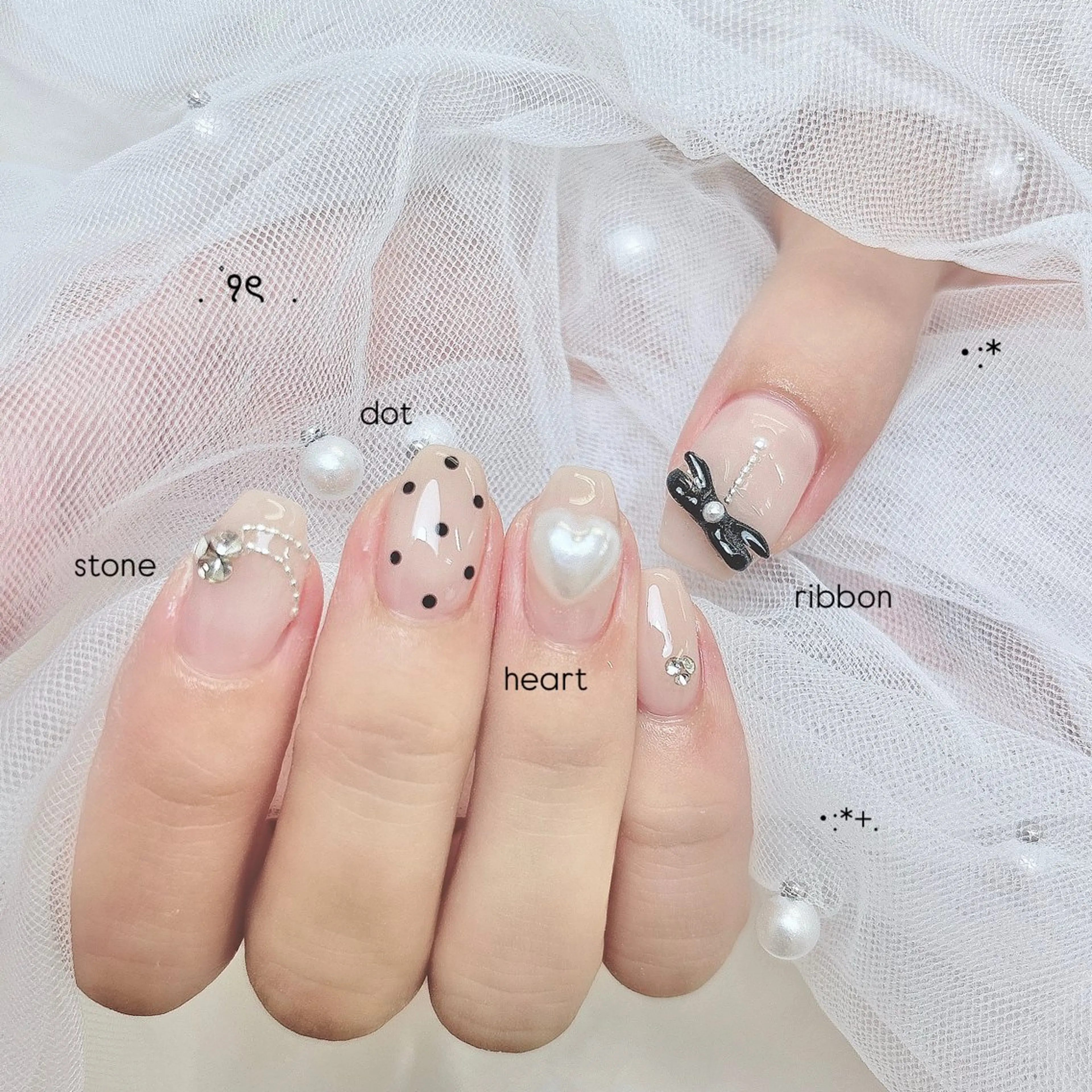 ネイル ドット ガーリー ハート 韓国ネイル リボン ar studio/ ARISAのエステ・リラクイメージ