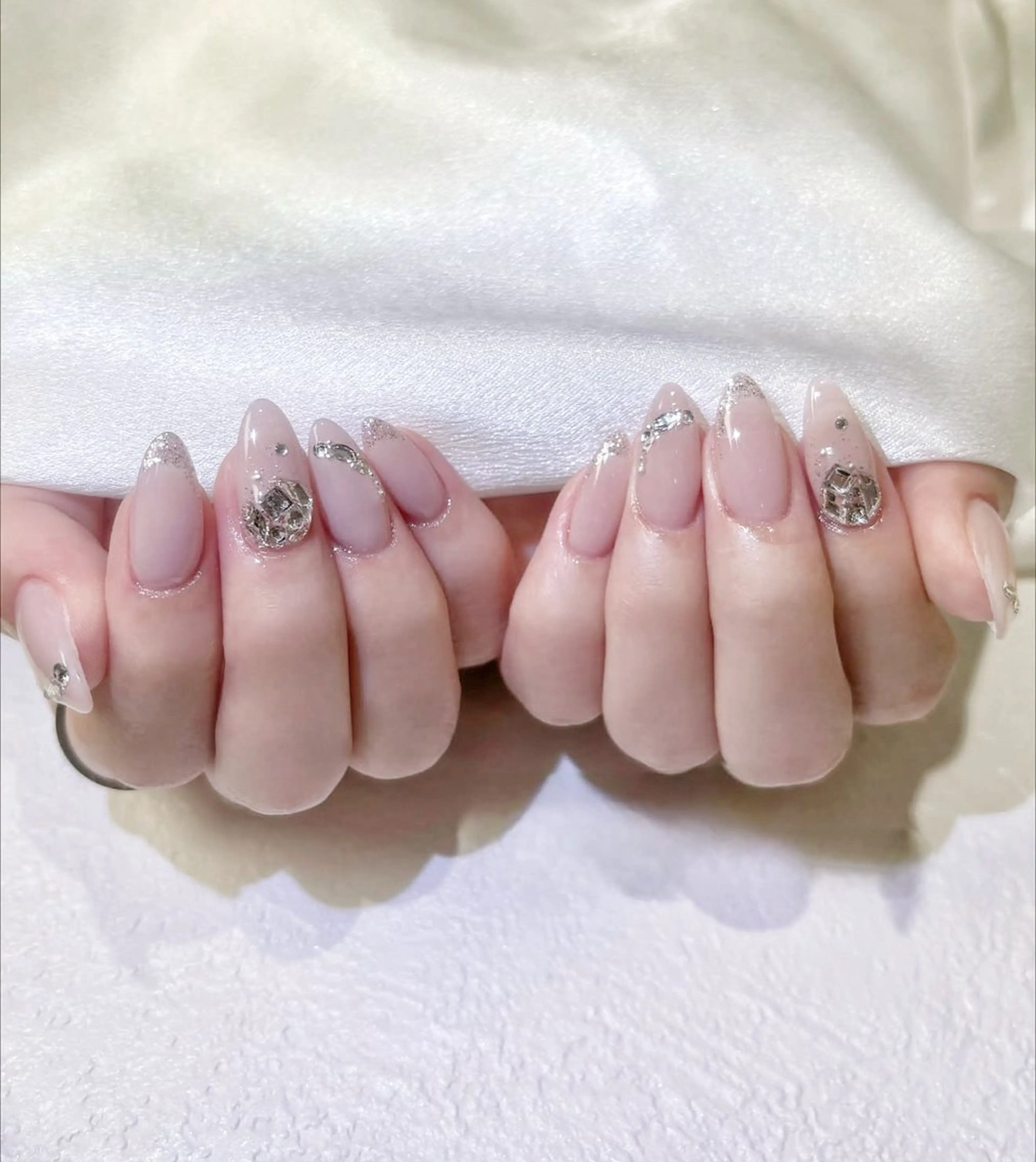 ネイル アニマル柄 オーロラネイル チークネイル フラッシュネイル ジェルネイル ハンドネイル Tira Nailのネイルデザイン