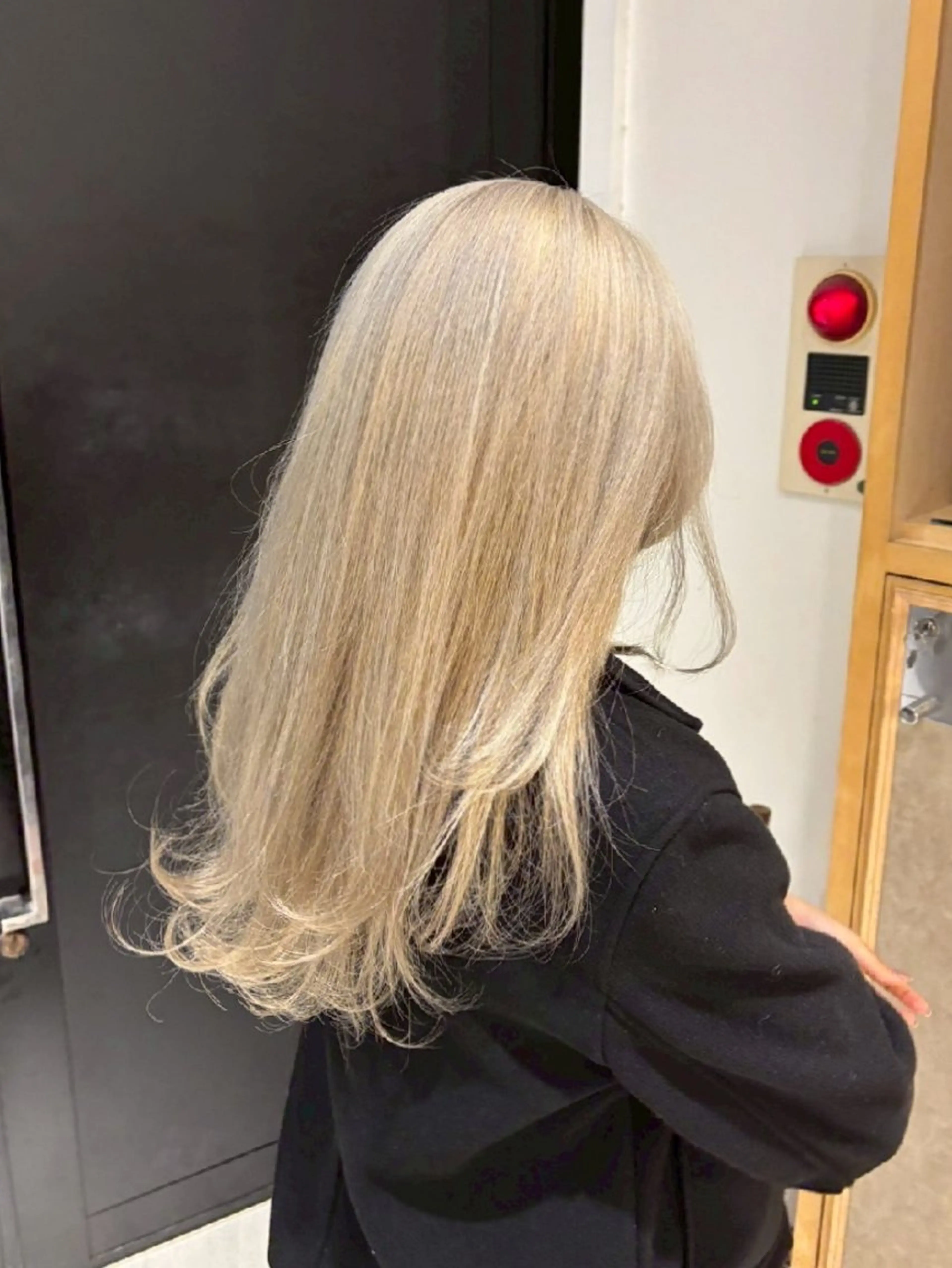 ロング カラー ハイトーンカラー モデル募集中/あかり ☁のヘアスタイル