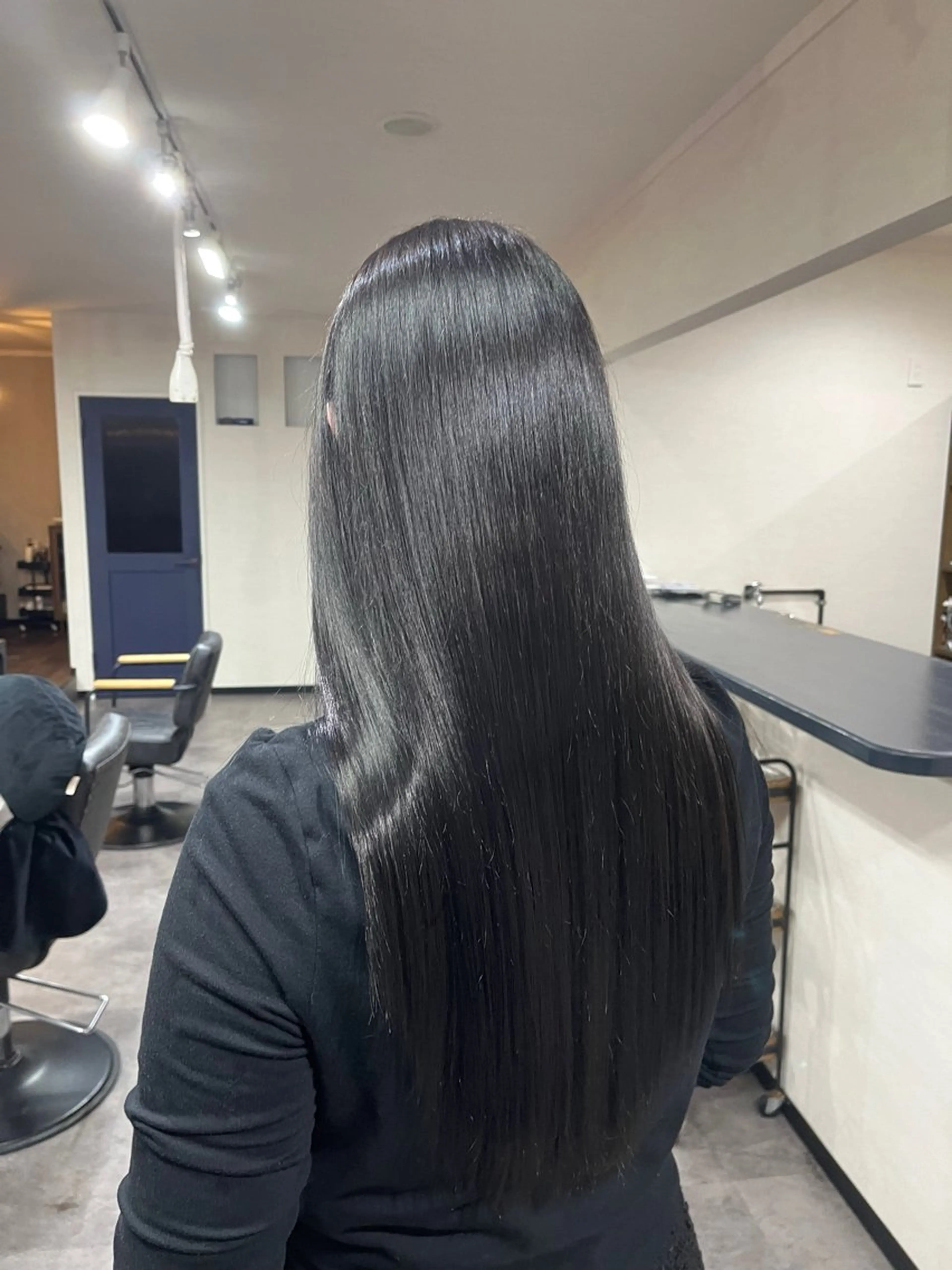 ロング カラー 鳥居 叶夢のヘアスタイル