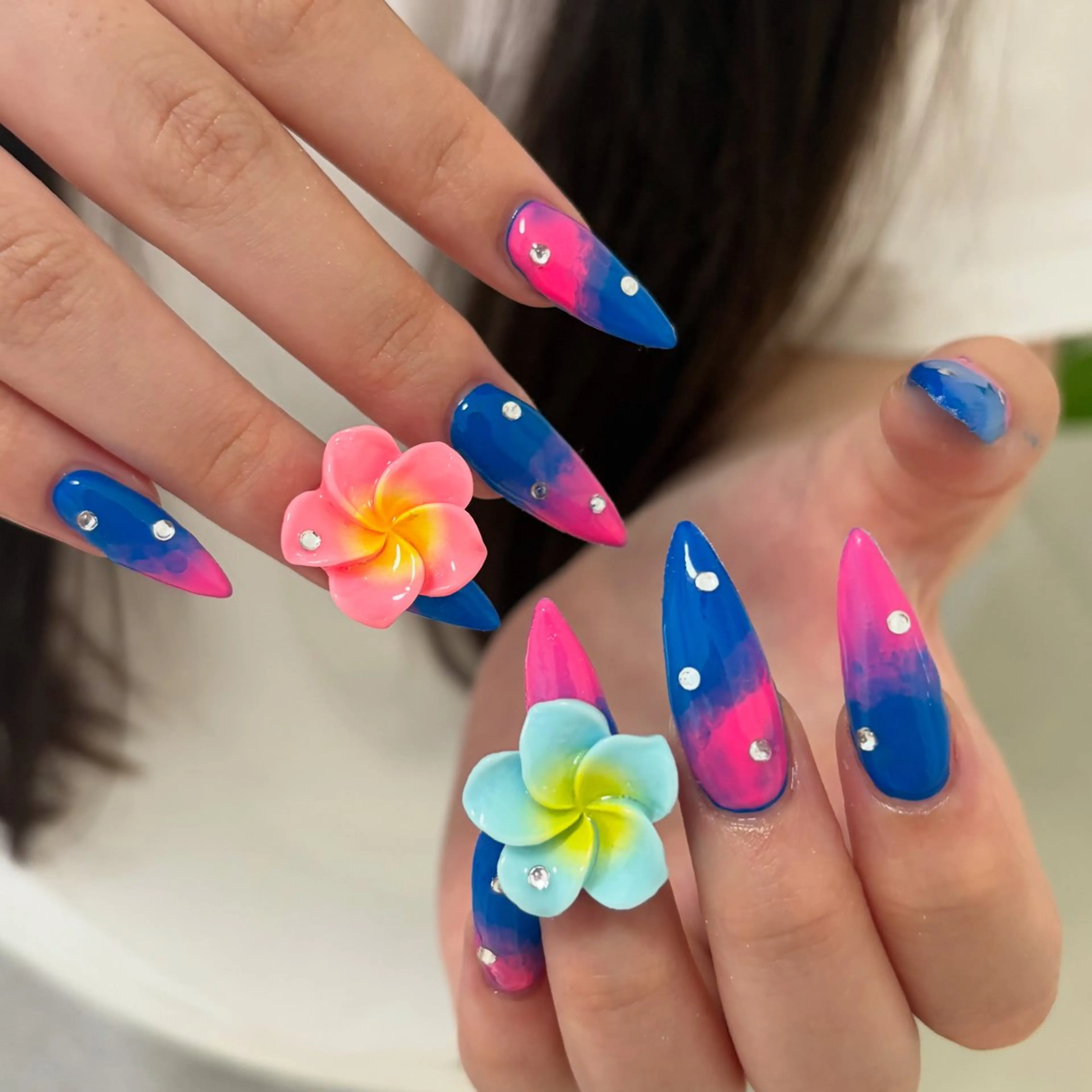 ネイル ハンドネイル yuria 🎀海外ネイル🌺のネイルデザイン