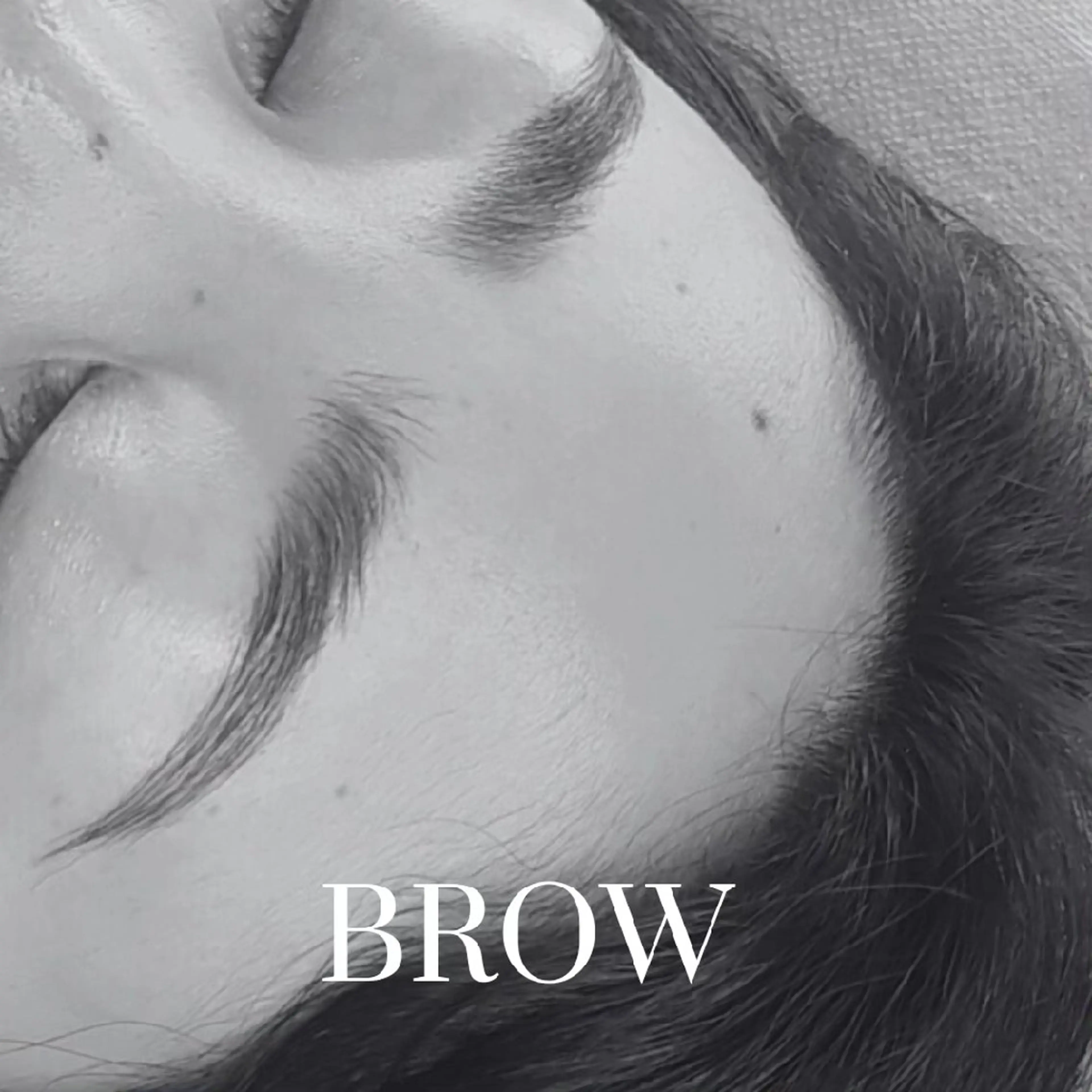 アイブロウ 佐藤 彩の眉毛・アイブロウイメージ