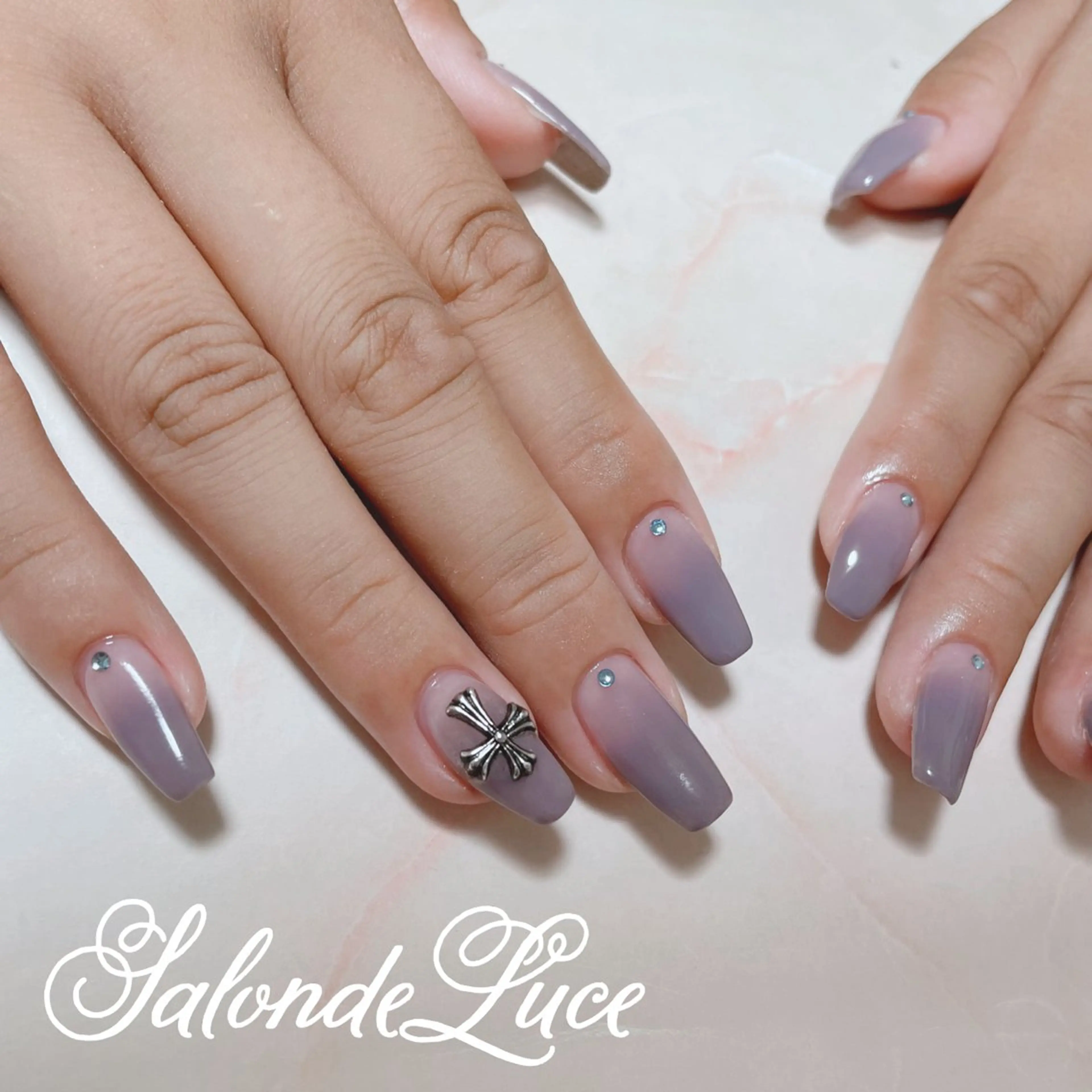 ネイル グラデーション Salon de Luceのネイルデザイン