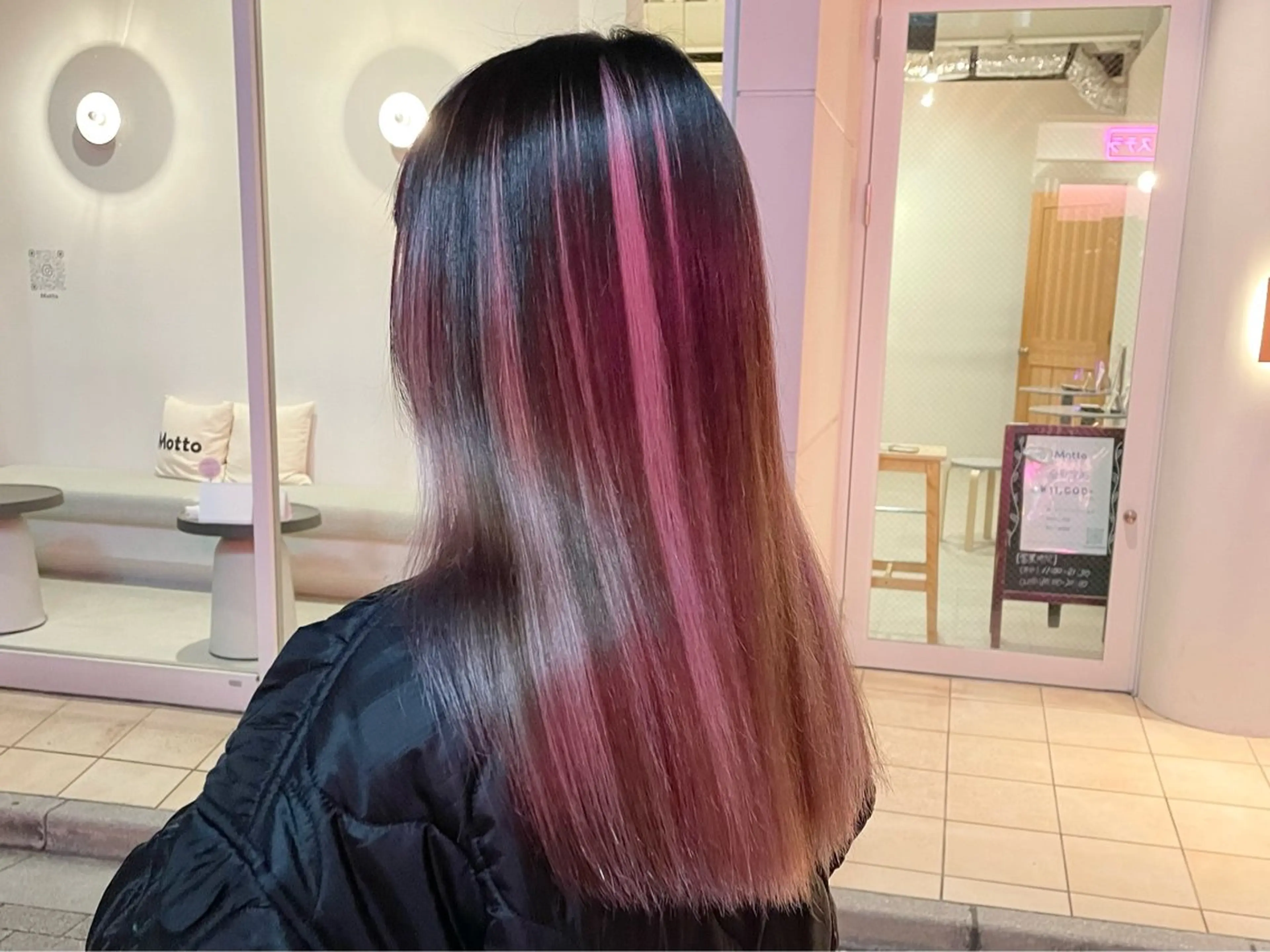 ロング カラー ピンクカラー ヘアカラー トリートメント ヘアセット ブロンド・ハイトーン ／遠藤将太のヘアスタイル