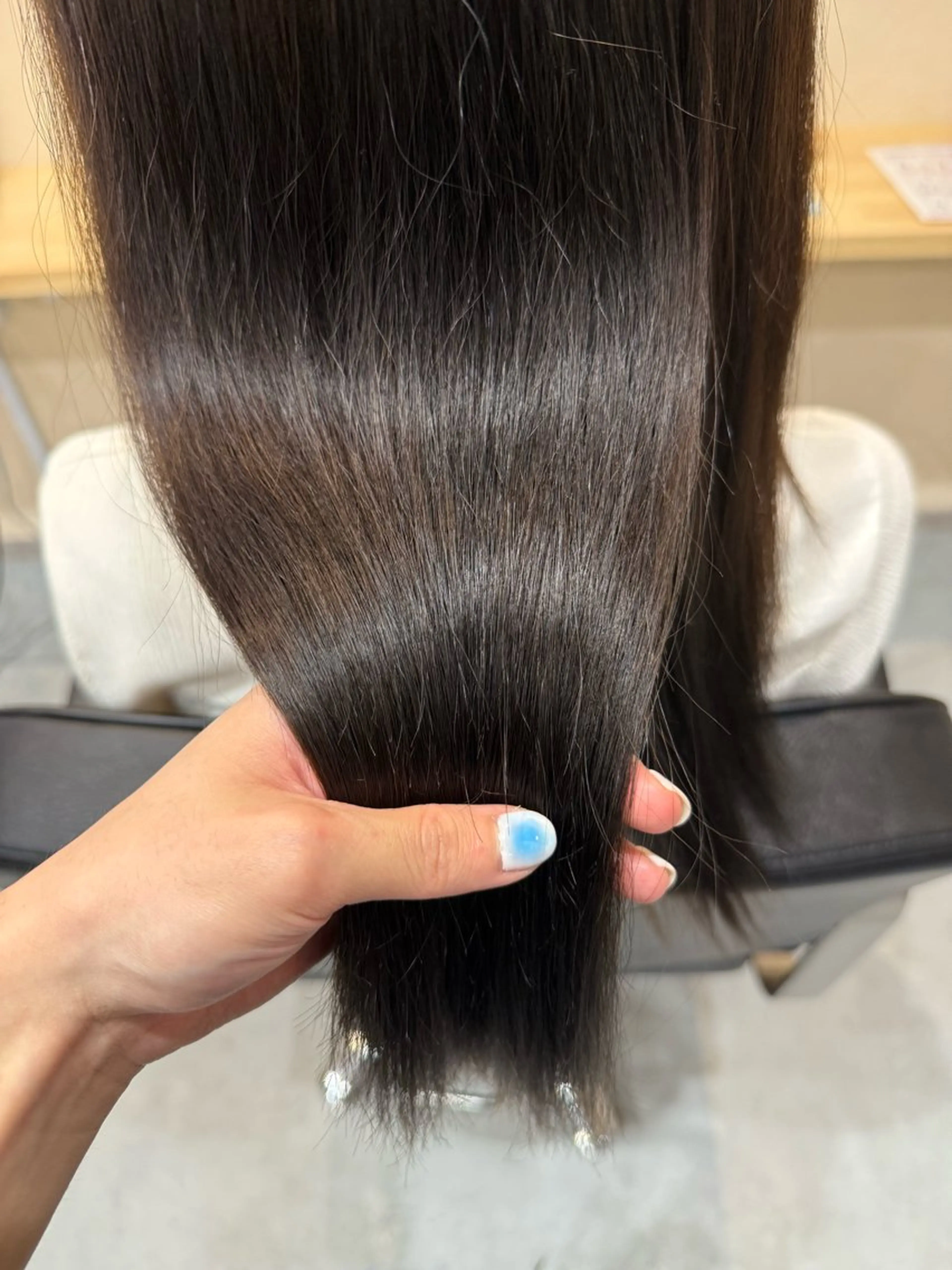 セミロング ボブ 髪質改善 似合わせカット トリートメント ✨艶髪ストレート✨ ✨透明感カラー✨のヘアスタイル