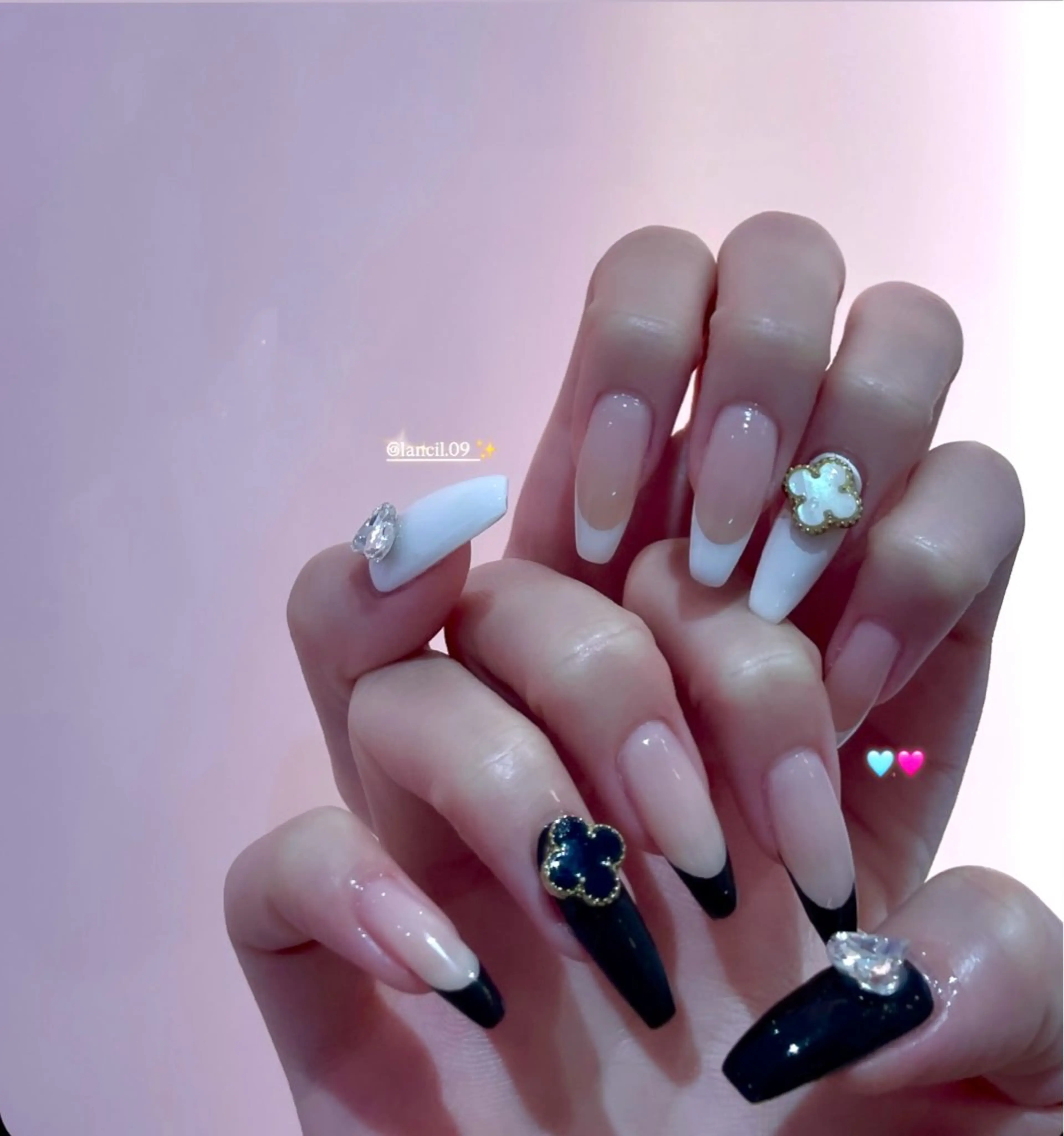 ロング ロング Lancil kurumiのネイルデザイン