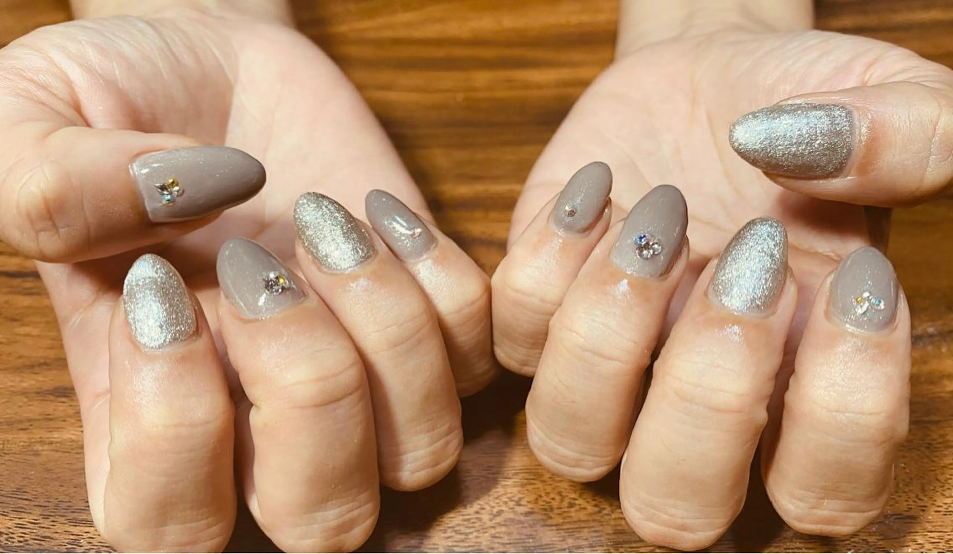 ネイル salon. mooのマツエク・マツパデザイン