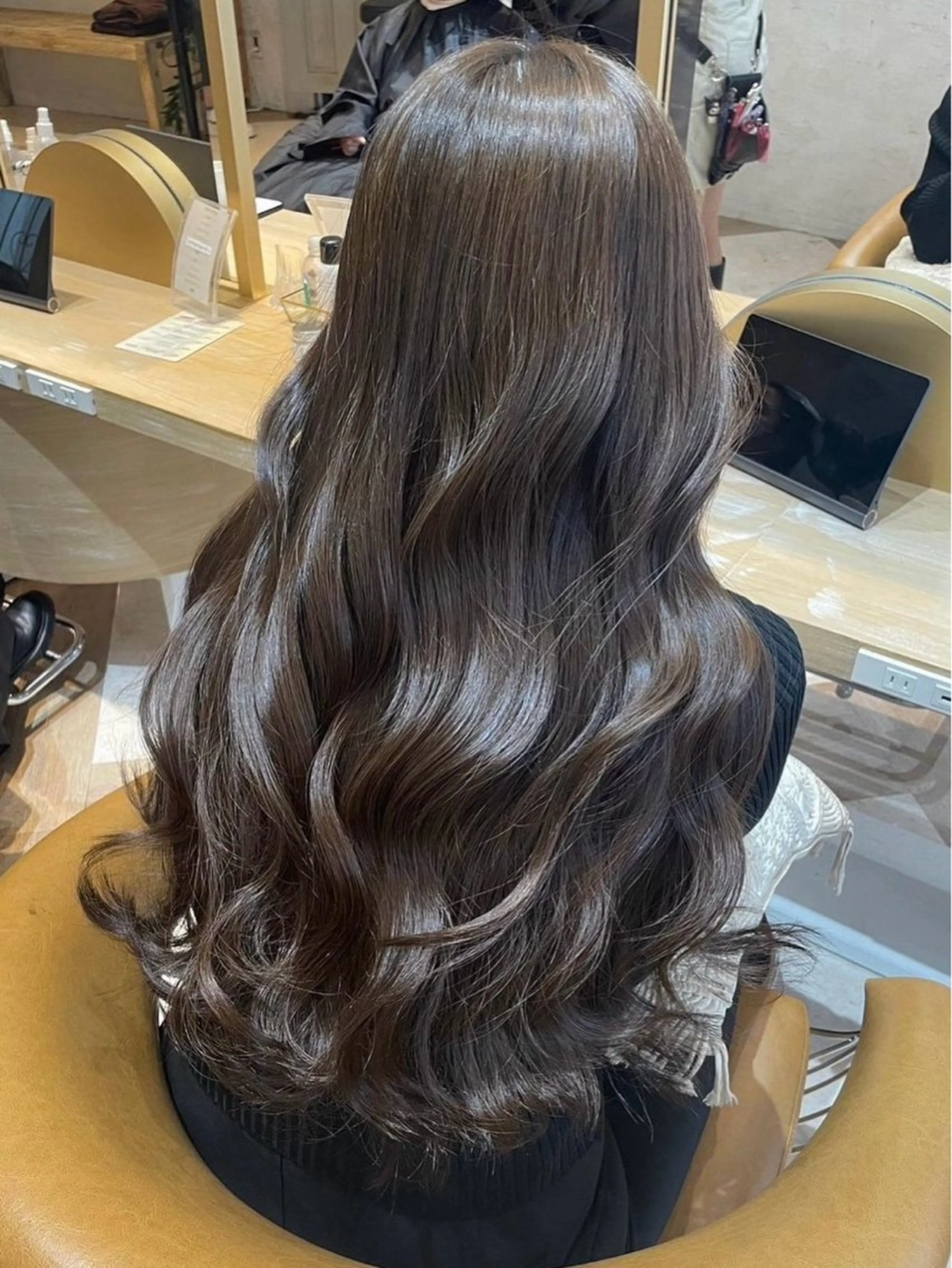 ロング カラー カット ヘアカラー トリートメント 佐京春奈/縮毛矯正 髪質改善/美髪カラーのヘアスタイル