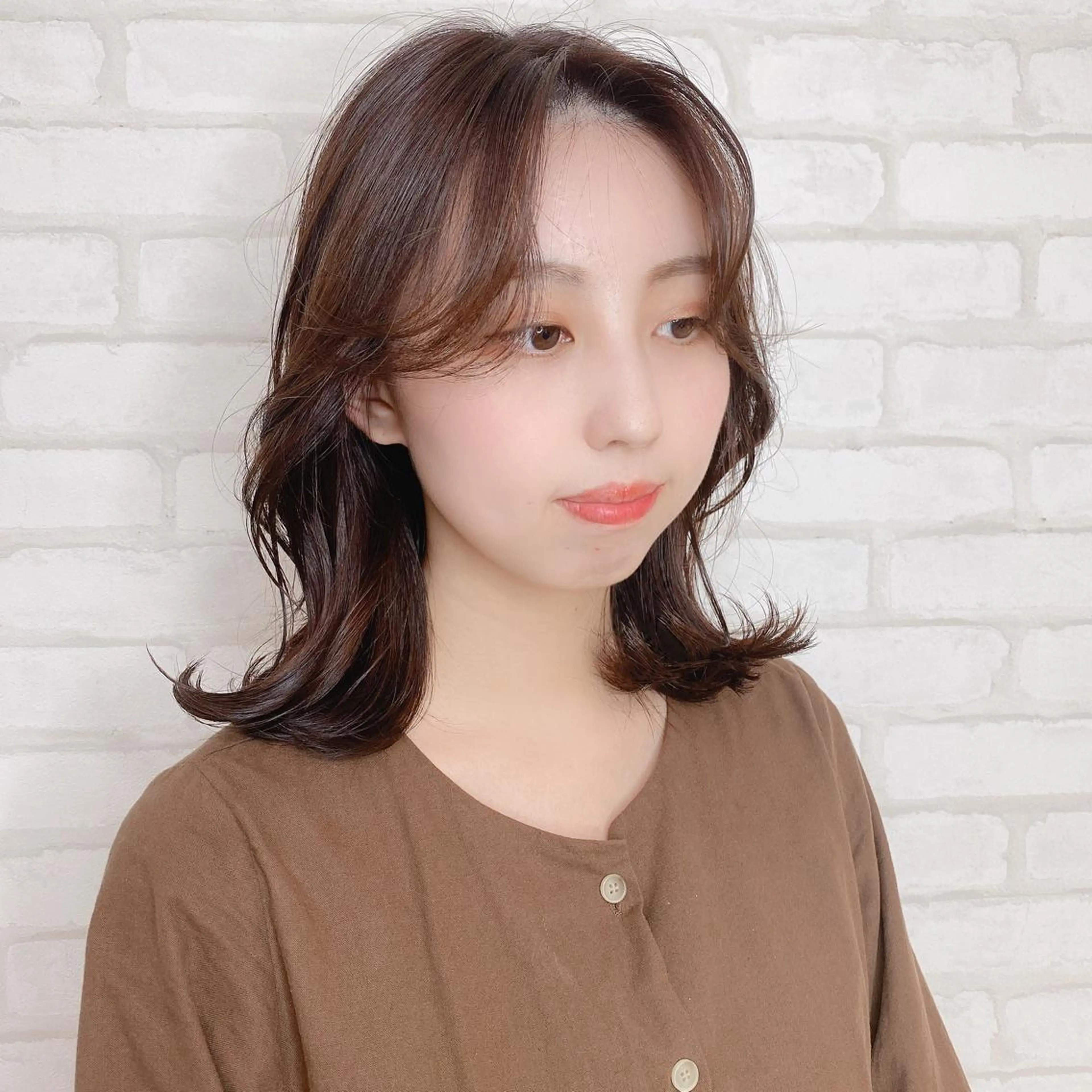 ミディアム カラー abilita AZUSAのヘアスタイル