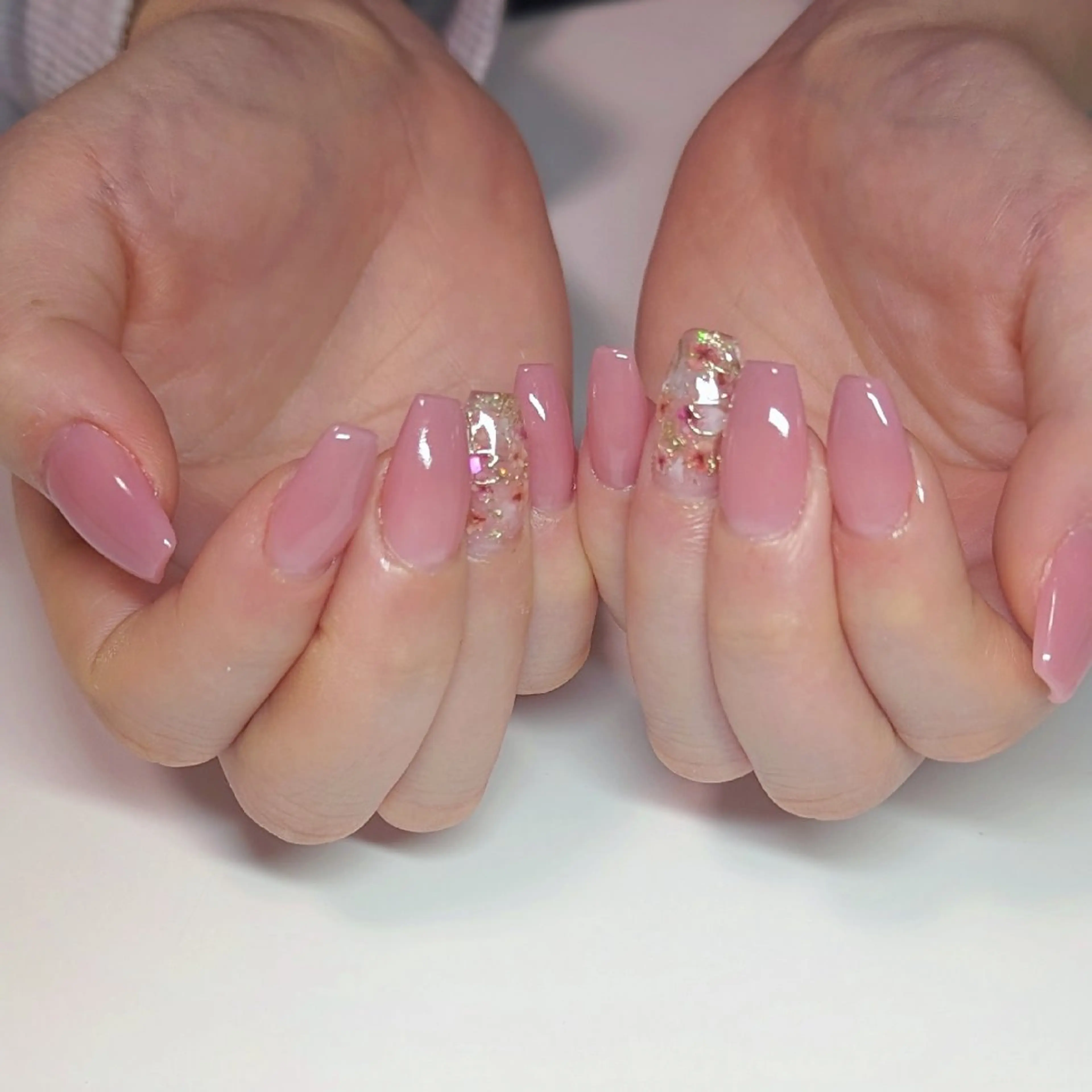 ショート ハンドネイル クロキ 。のネイルデザイン