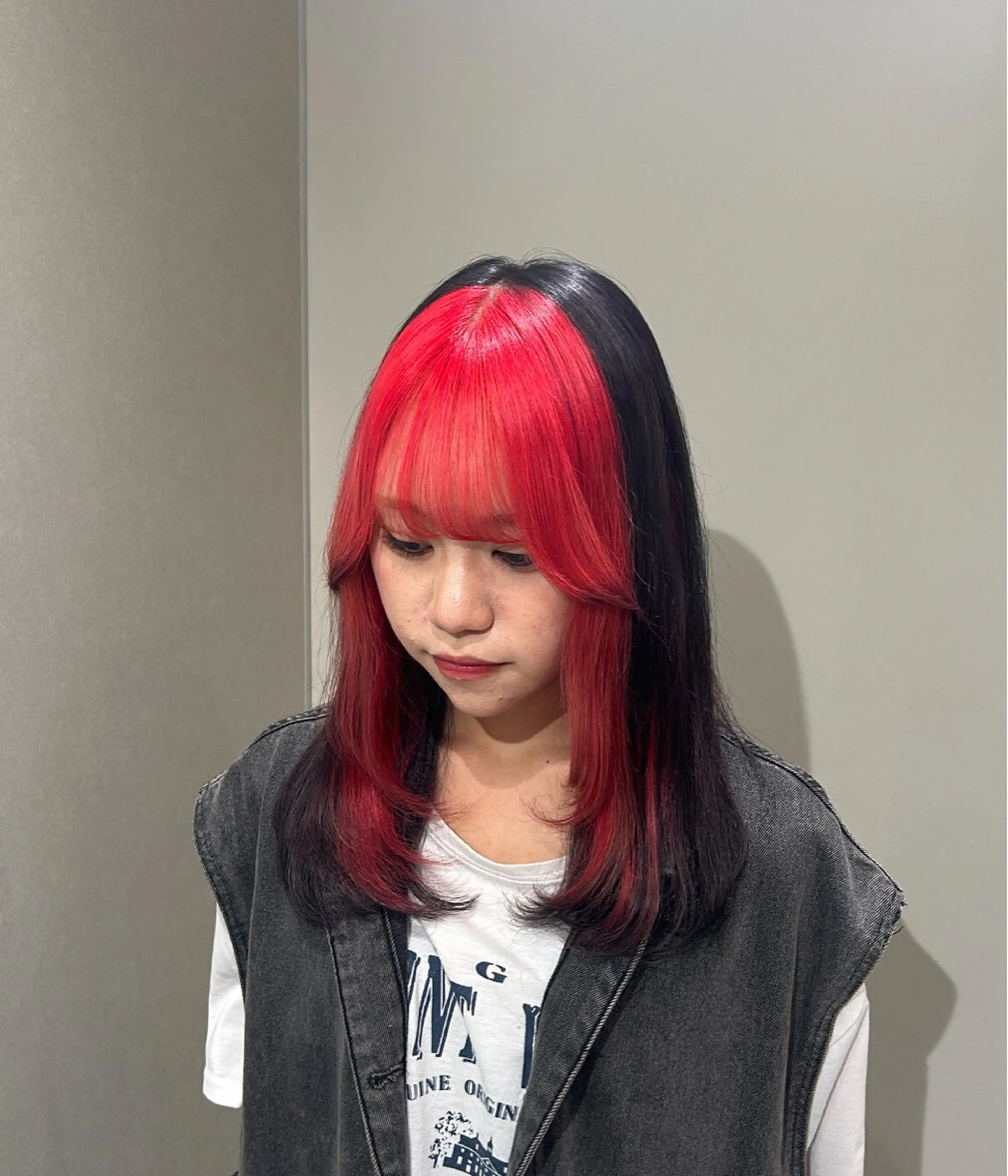 セミロング レイヤーカット ヘアカラー 《モデル様募集中》 Haruka🎀のヘアスタイル