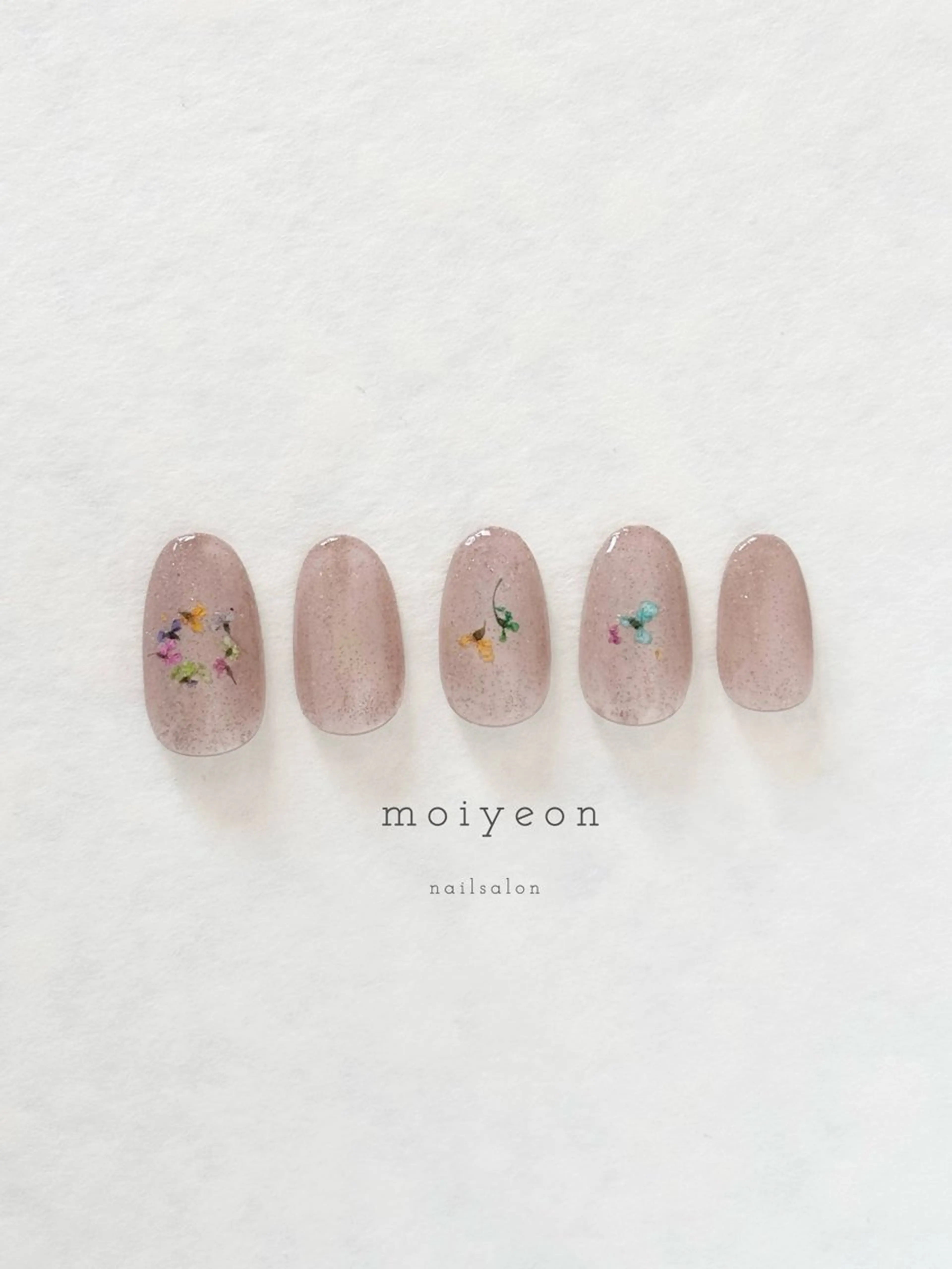 ネイル アートネイル 市川 沙希子のネイルデザイン