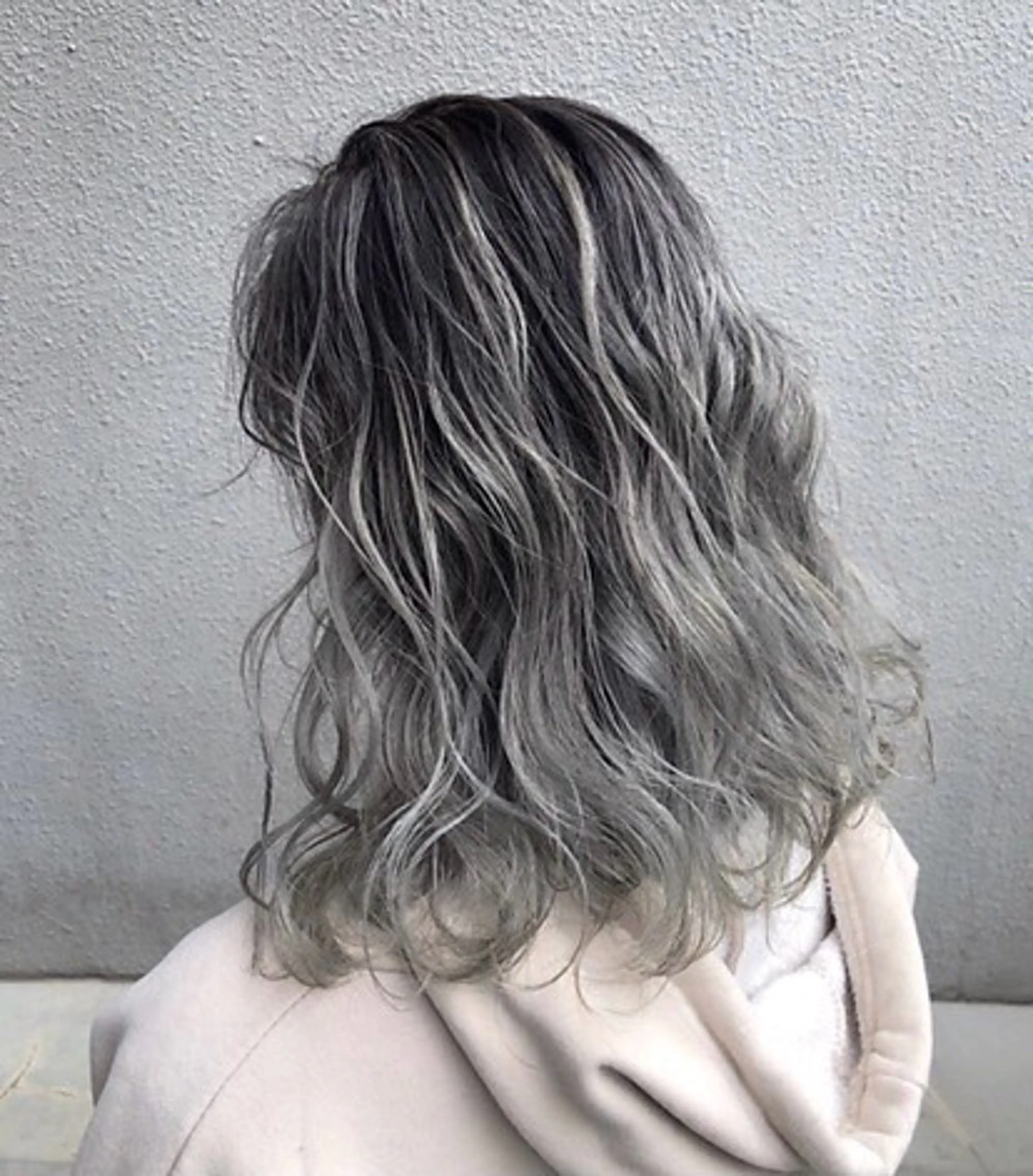 ミディアム 髪質改善 縮毛矯正 トリートメント 酸熱トリートメント ヘアカラー 美髪ストレート AOYAGIのヘアスタイル