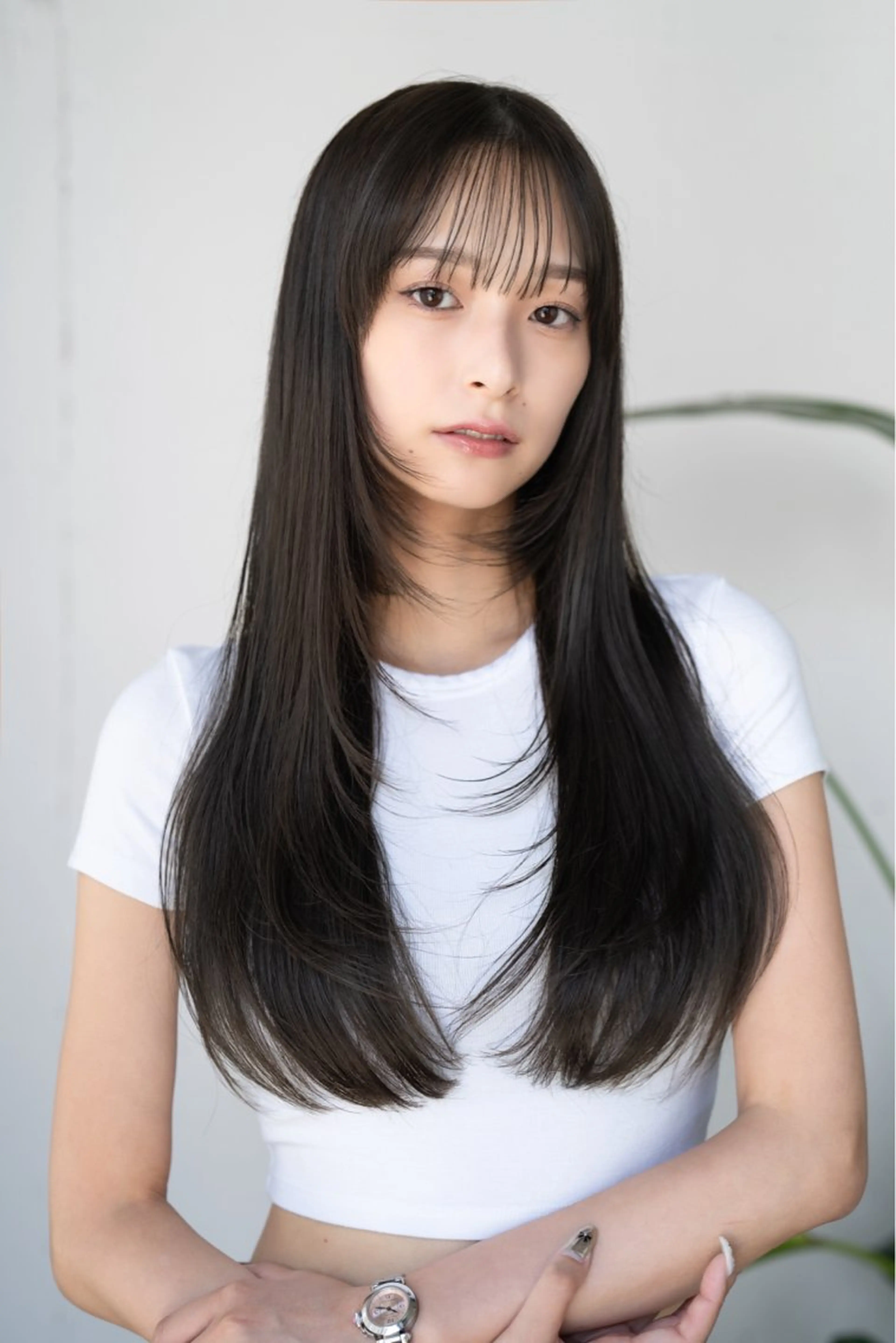 ロング カラー 顔周りカット レイヤーカット トリートメント カット ヘアカラー トリートメント まとまるレイヤー カット/透明感カラーのヘアスタイル