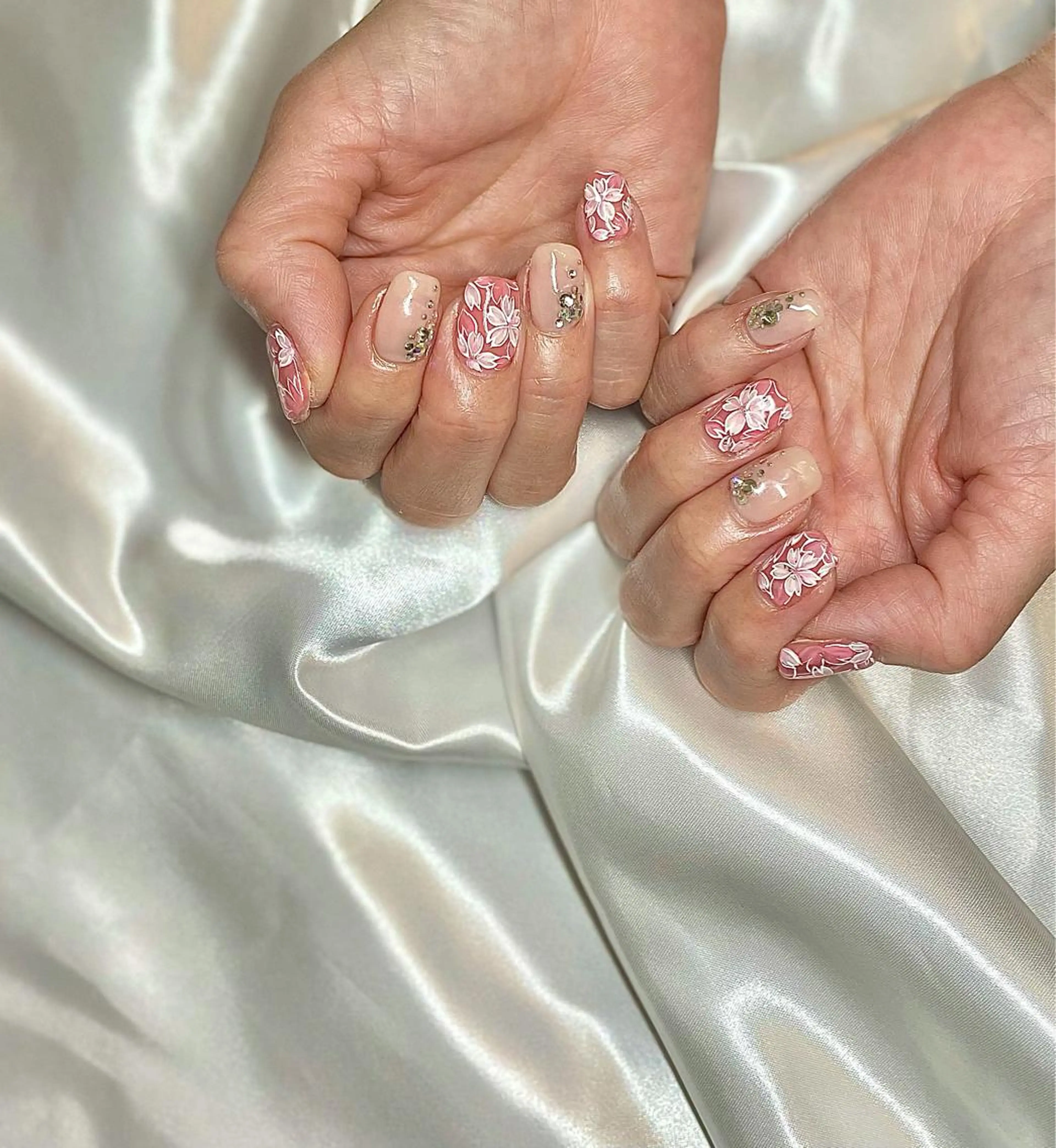 ショート カラー パーマ ヘアアレンジ メンズ キッズ ネイル マツエク・マツパ 桜ネイル nail&eye Aoのマツエク・マツパデザイン