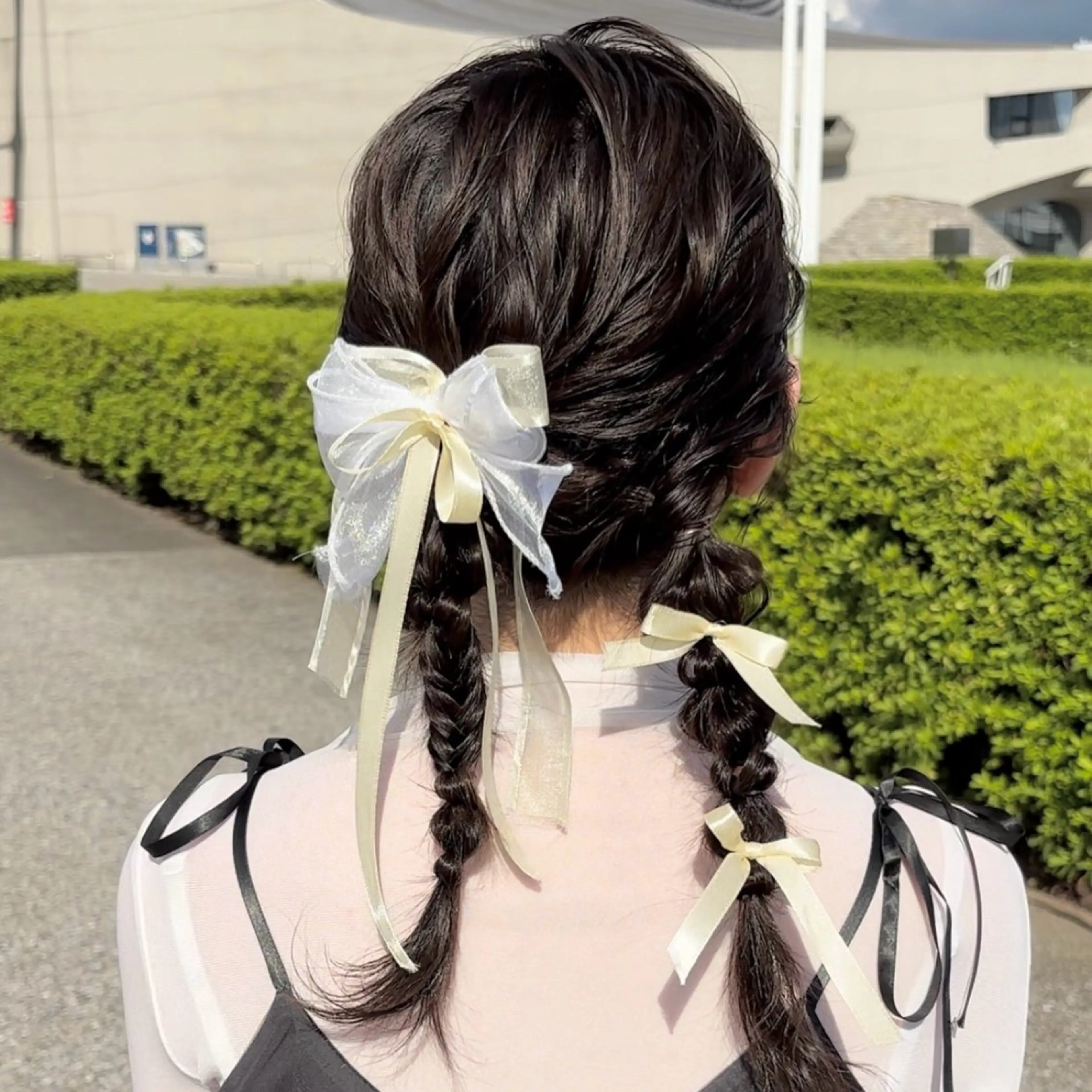 ミディアム 鈴木 彩莉のヘアスタイル