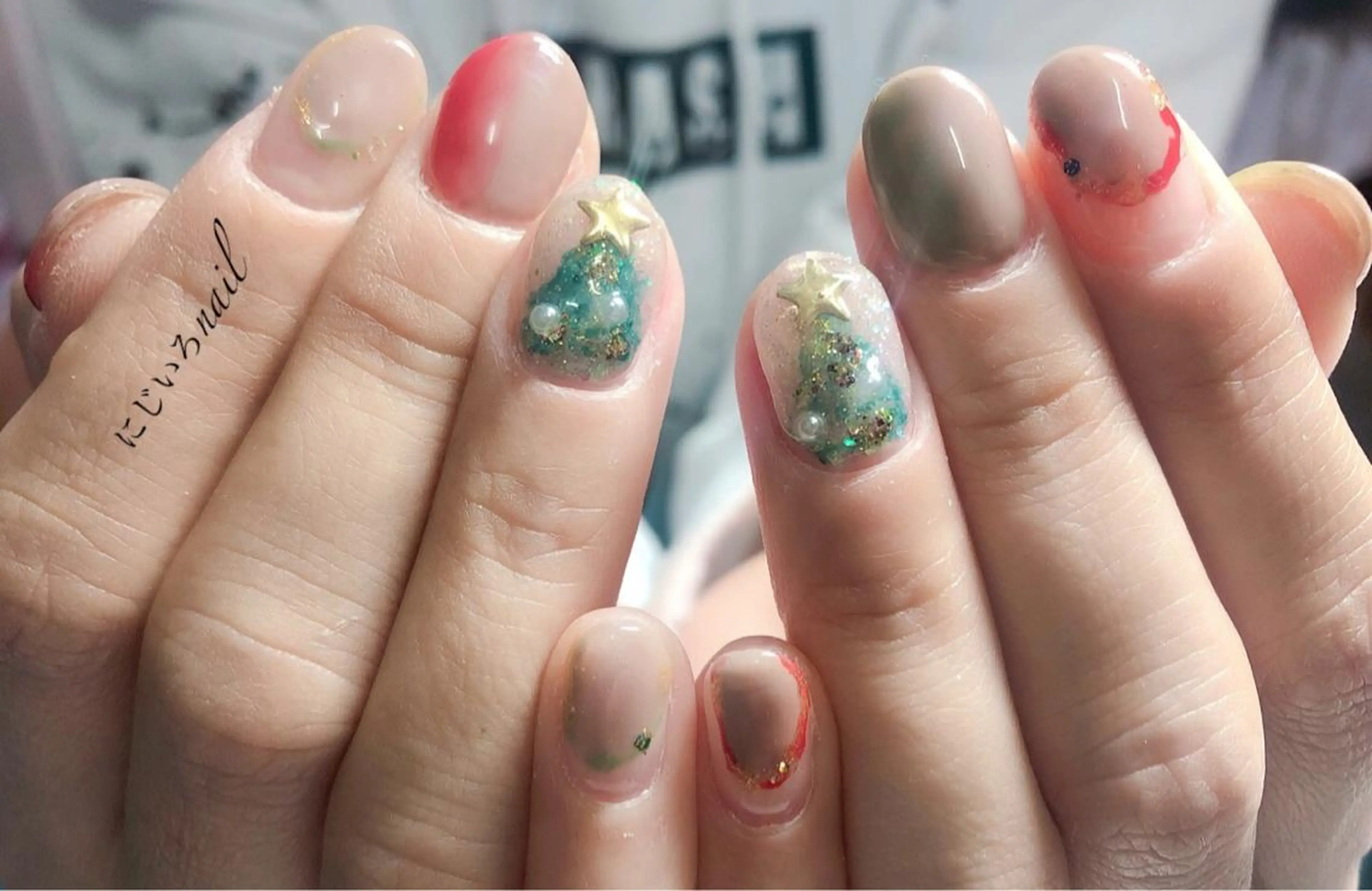ネイル にじいろ nailのネイルデザイン