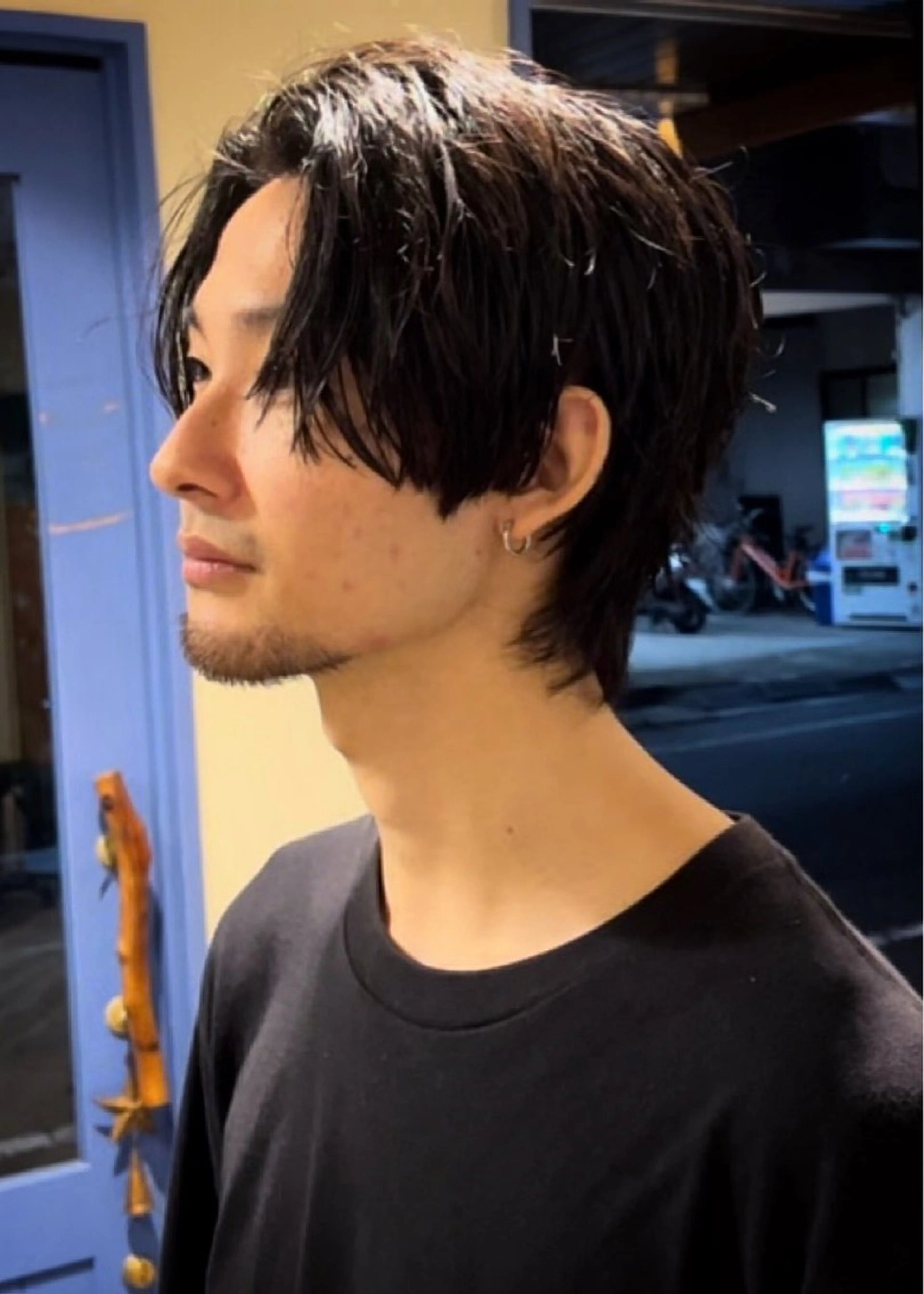 ミディアム パーマ メンズ ミディアムパーマ センターパート メンズパーマ メンズウルフカット ウルフカット カット パーマ masahiro 波巻きシャドウパーマのヘアスタイル